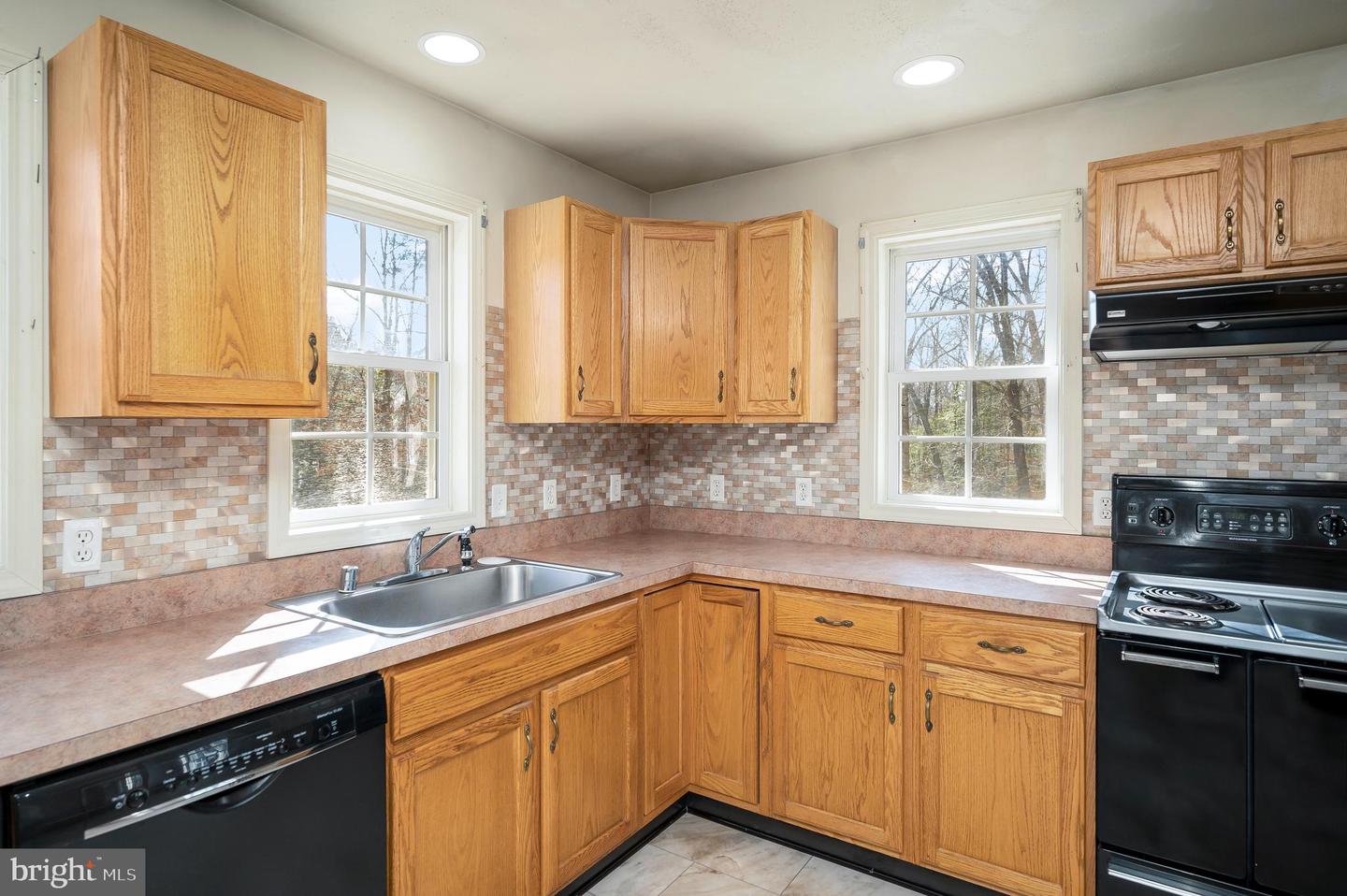 8128 SHIRLEY RD, SPOTSYLVANIA, Virginia 22551, 4 Bedrooms Bedrooms, ,2 BathroomsBathrooms,Residential,For sale,8128 SHIRLEY RD,VASP2022986 MLS # VASP2022986