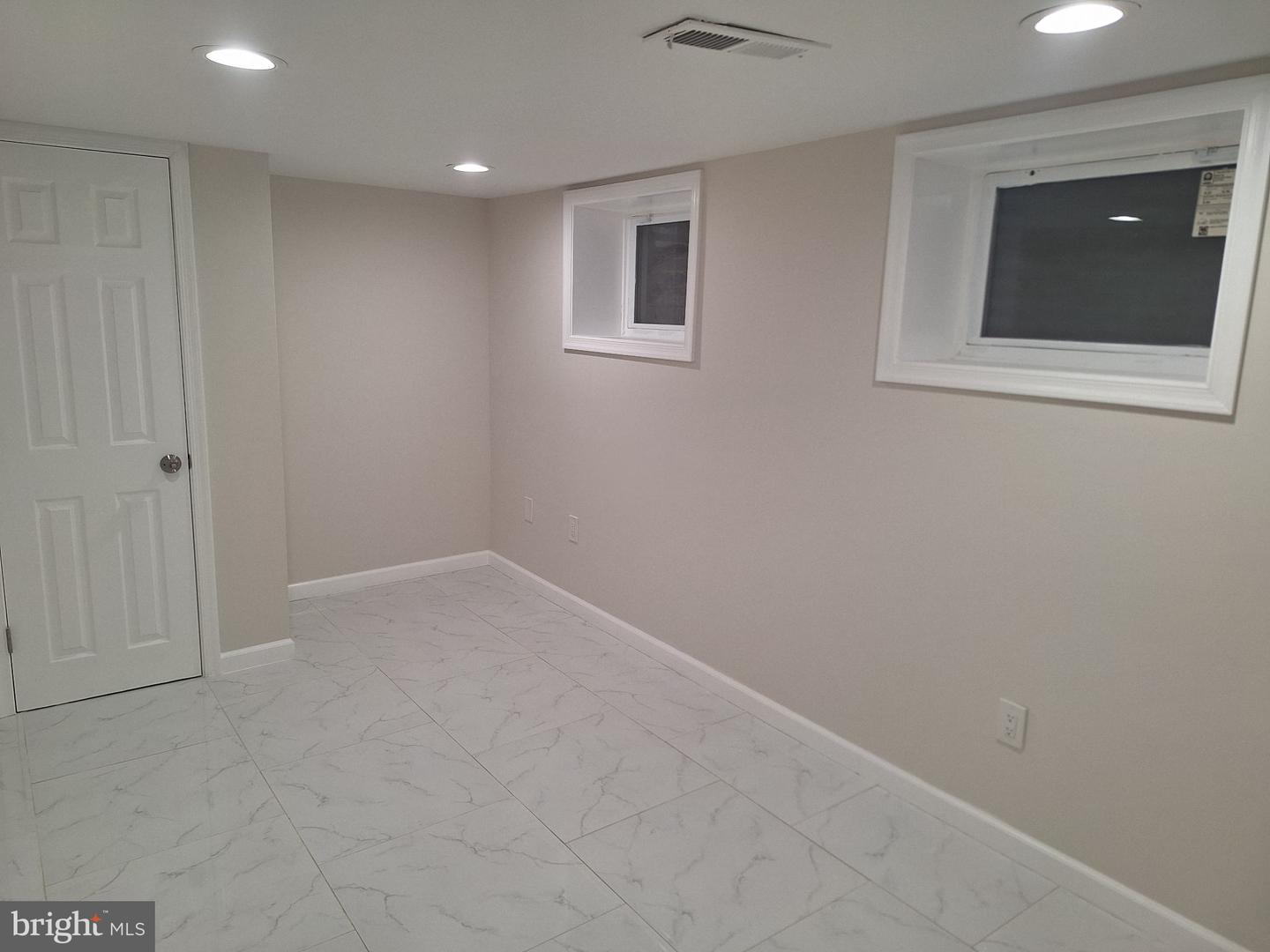 1125 12TH ST NW #B1, WASHINGTON, District Of Columbia 20005, 3 Bedrooms Bedrooms, ,2 BathroomsBathrooms,Residential,For sale,1125 12TH ST NW #B1,DCDC2159988 MLS # DCDC2159988