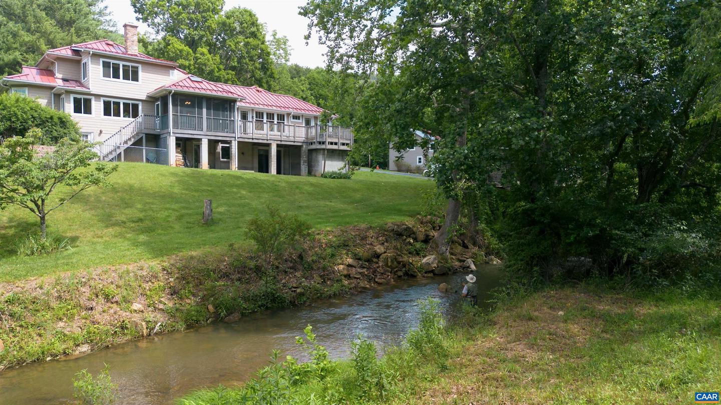 7304 DRY RUN RD, BURNSVILLE, Virginia 24487, ,Farm,For sale,7304 DRY RUN RD,666410 MLS # 666410