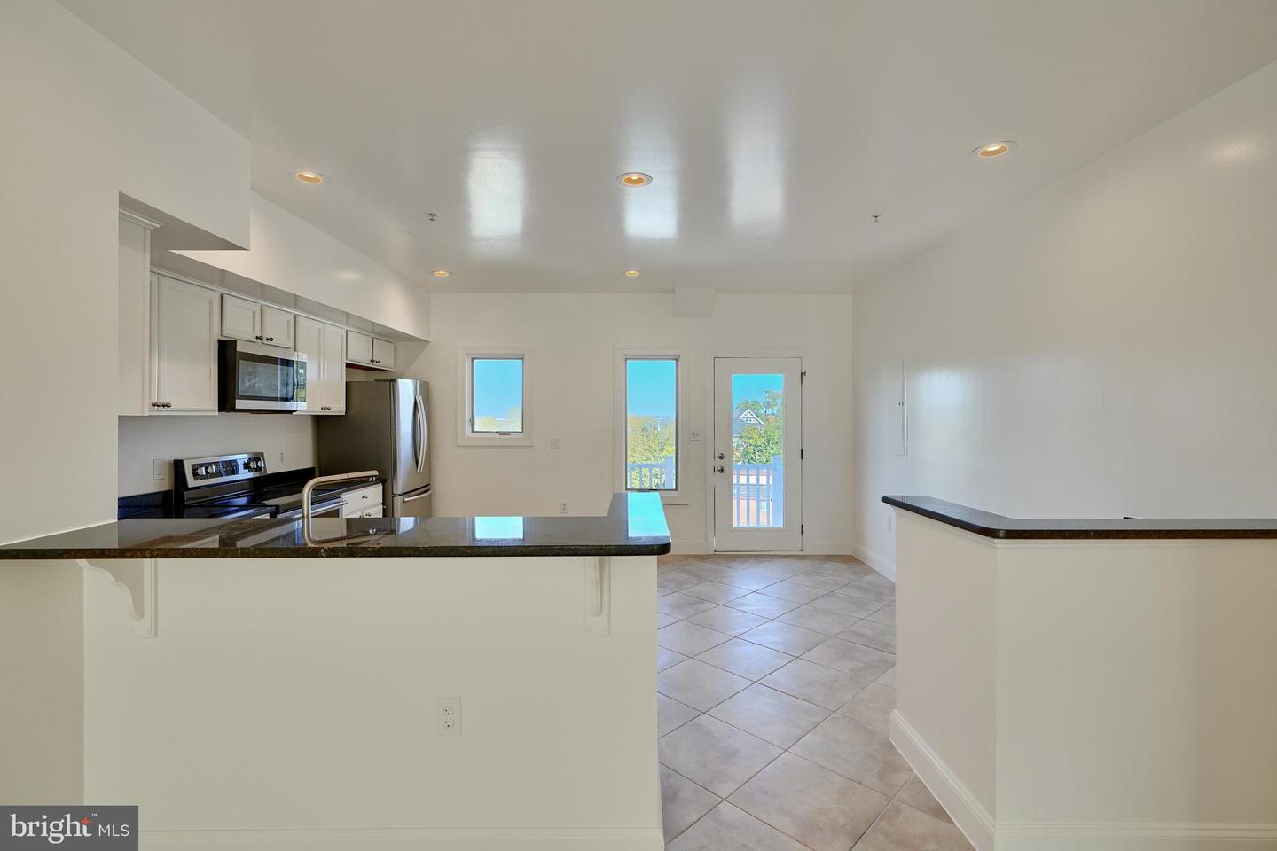1352 TALBERT CT SE #14A, WASHINGTON, District Of Columbia 20020, 3 Bedrooms Bedrooms, ,2 BathroomsBathrooms,Residential,For sale,1352 TALBERT CT SE #14A,DCDC2191950 MLS # DCDC2191950