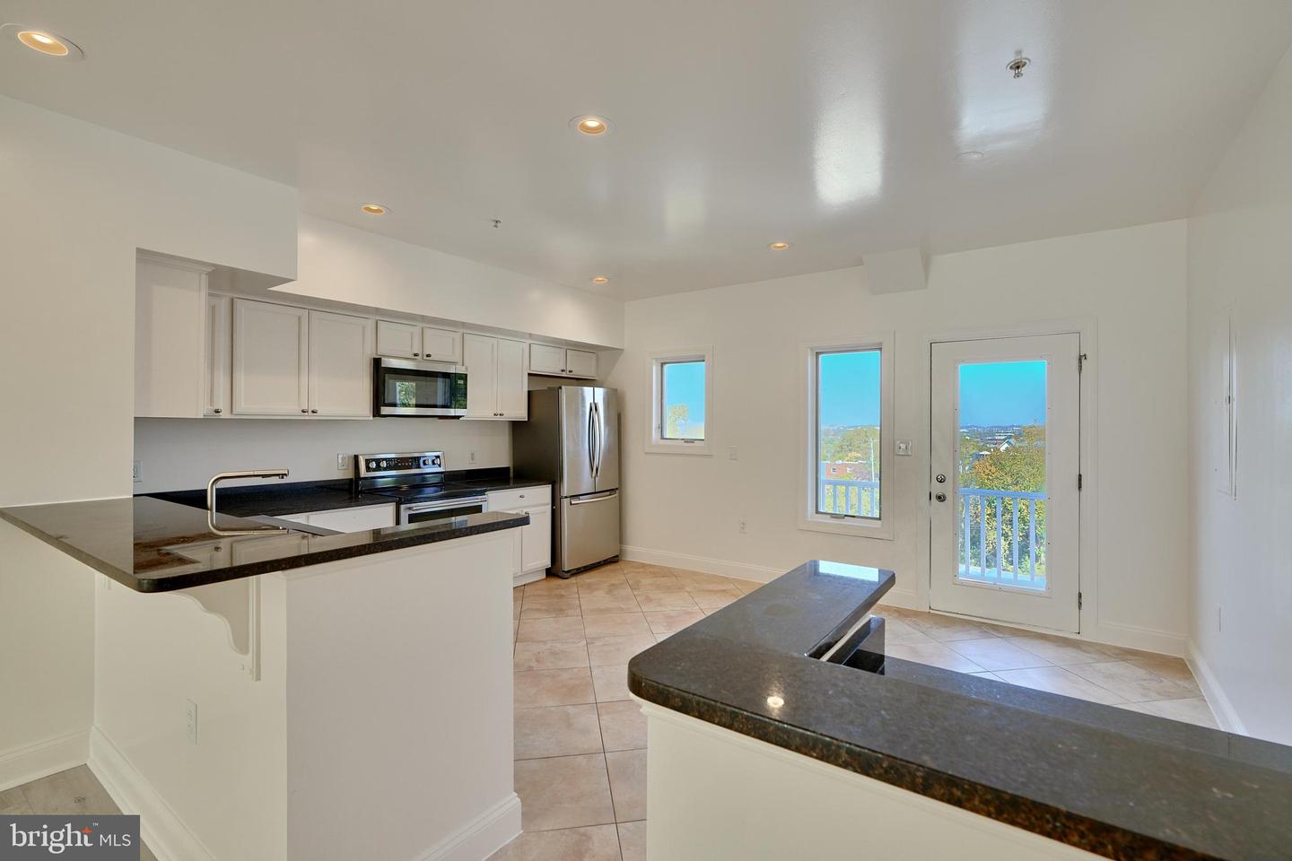 1352 TALBERT CT SE #14A, WASHINGTON, District Of Columbia 20020, 3 Bedrooms Bedrooms, ,2 BathroomsBathrooms,Residential,For sale,1352 TALBERT CT SE #14A,DCDC2191950 MLS # DCDC2191950