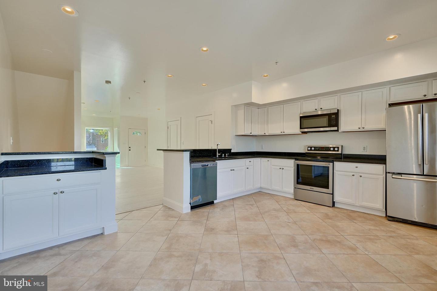 1352 TALBERT CT SE #14A, WASHINGTON, District Of Columbia 20020, 3 Bedrooms Bedrooms, ,2 BathroomsBathrooms,Residential,For sale,1352 TALBERT CT SE #14A,DCDC2191950 MLS # DCDC2191950