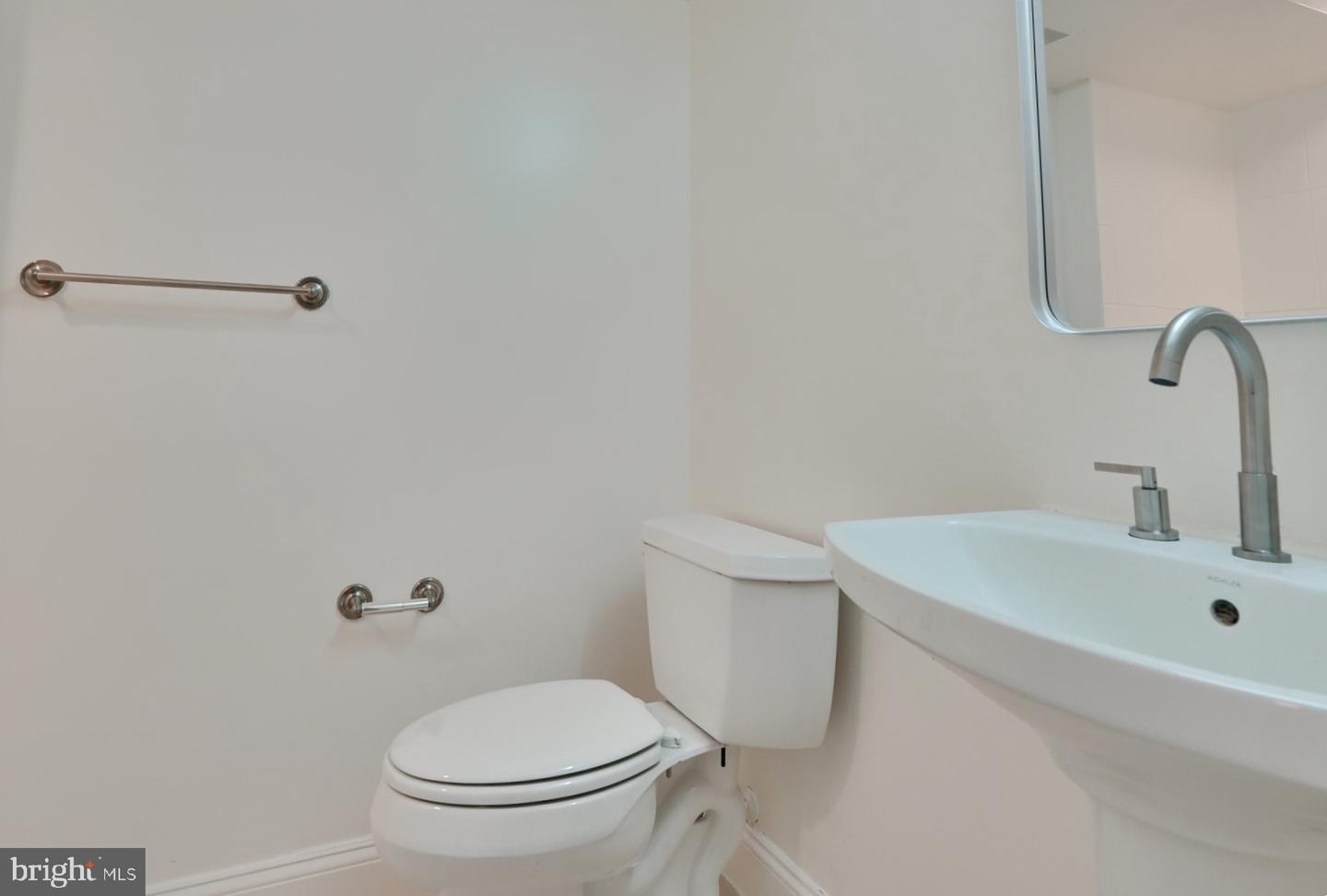 1352 TALBERT CT SE #14A, WASHINGTON, District Of Columbia 20020, 3 Bedrooms Bedrooms, ,2 BathroomsBathrooms,Residential,For sale,1352 TALBERT CT SE #14A,DCDC2191950 MLS # DCDC2191950