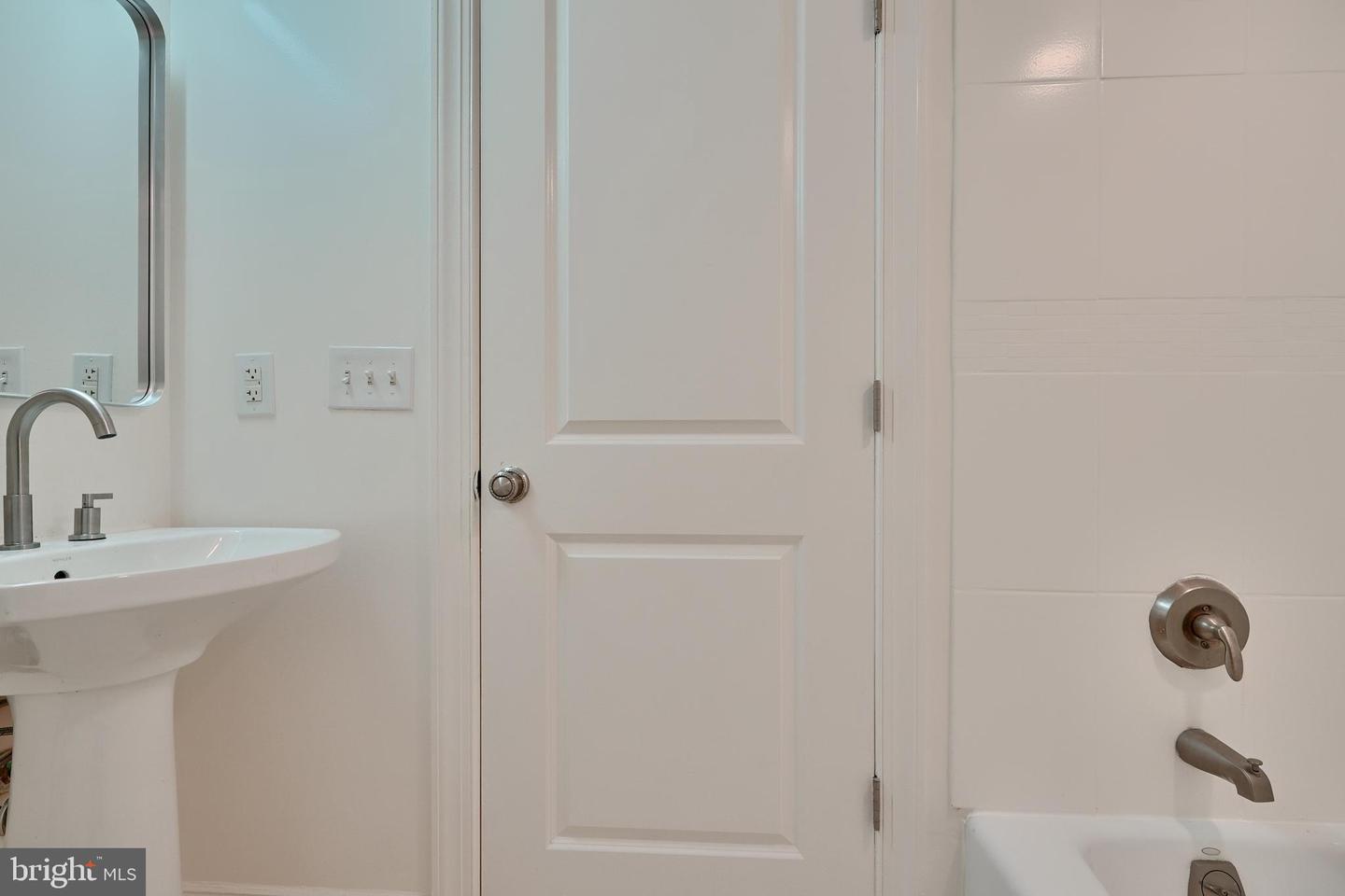 1352 TALBERT CT SE #14A, WASHINGTON, District Of Columbia 20020, 3 Bedrooms Bedrooms, ,2 BathroomsBathrooms,Residential,For sale,1352 TALBERT CT SE #14A,DCDC2191950 MLS # DCDC2191950