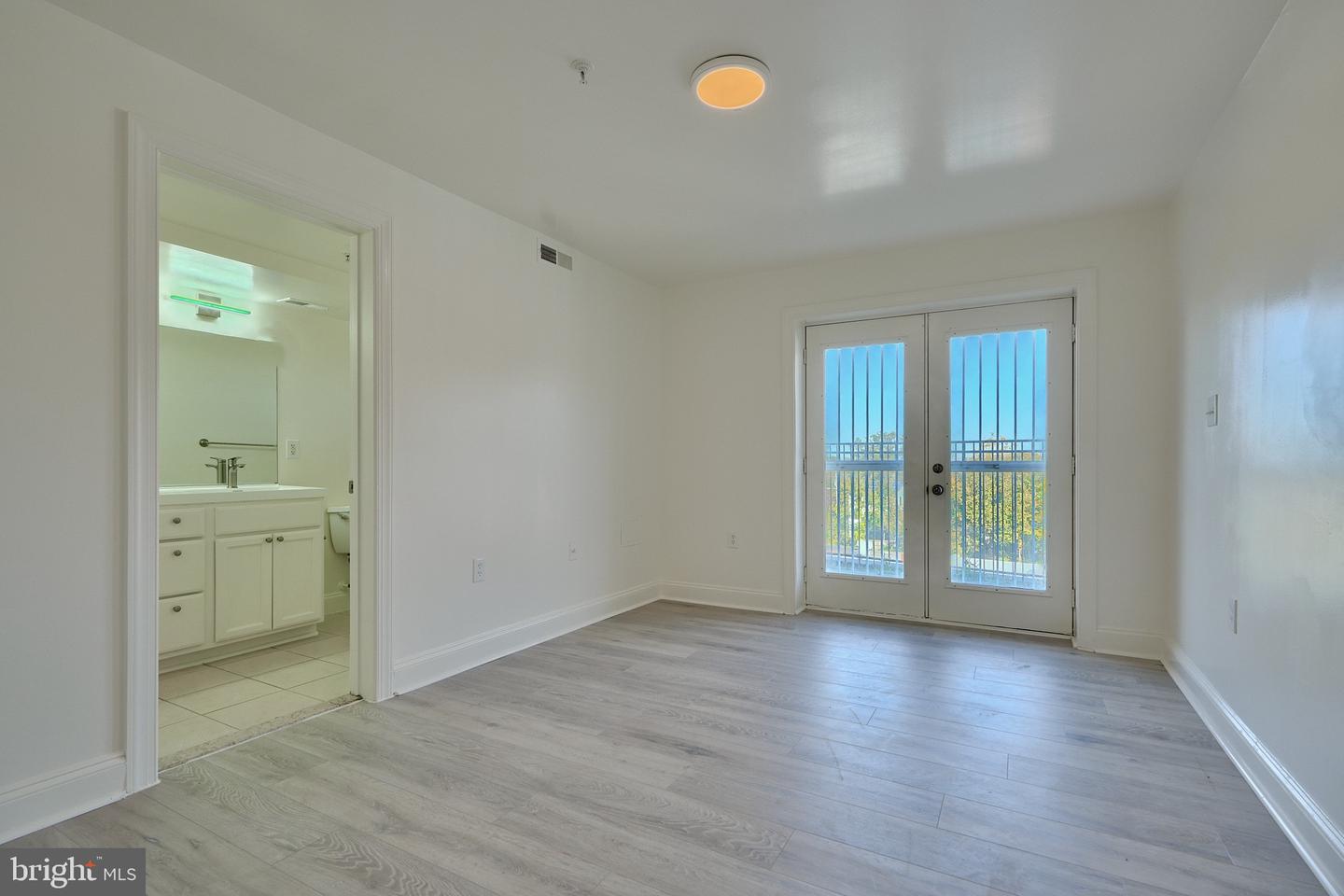 1352 TALBERT CT SE #14A, WASHINGTON, District Of Columbia 20020, 3 Bedrooms Bedrooms, ,2 BathroomsBathrooms,Residential,For sale,1352 TALBERT CT SE #14A,DCDC2191950 MLS # DCDC2191950