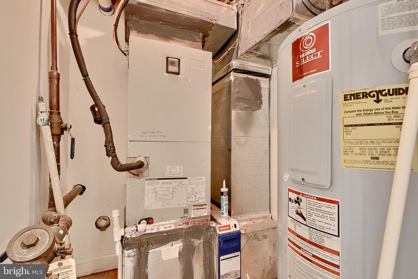 1352 TALBERT CT SE #14A, WASHINGTON, District Of Columbia 20020, 3 Bedrooms Bedrooms, ,2 BathroomsBathrooms,Residential,For sale,1352 TALBERT CT SE #14A,DCDC2191950 MLS # DCDC2191950