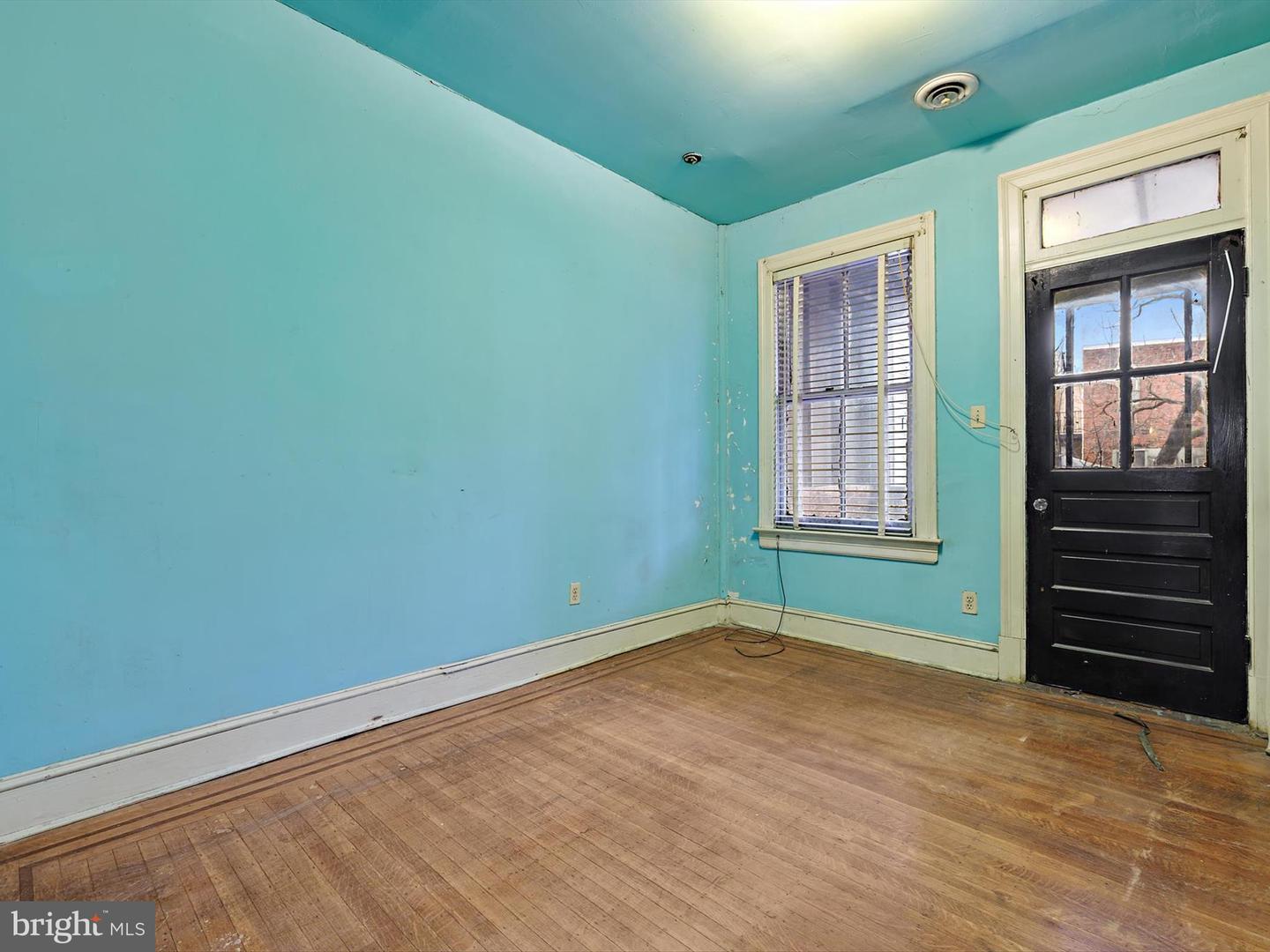 1474 HARVARD ST NW, WASHINGTON, District Of Columbia 20009, 4 Bedrooms Bedrooms, ,2 BathroomsBathrooms,Residential,For sale,1474 HARVARD ST NW,DCDC2192764 MLS # DCDC2192764