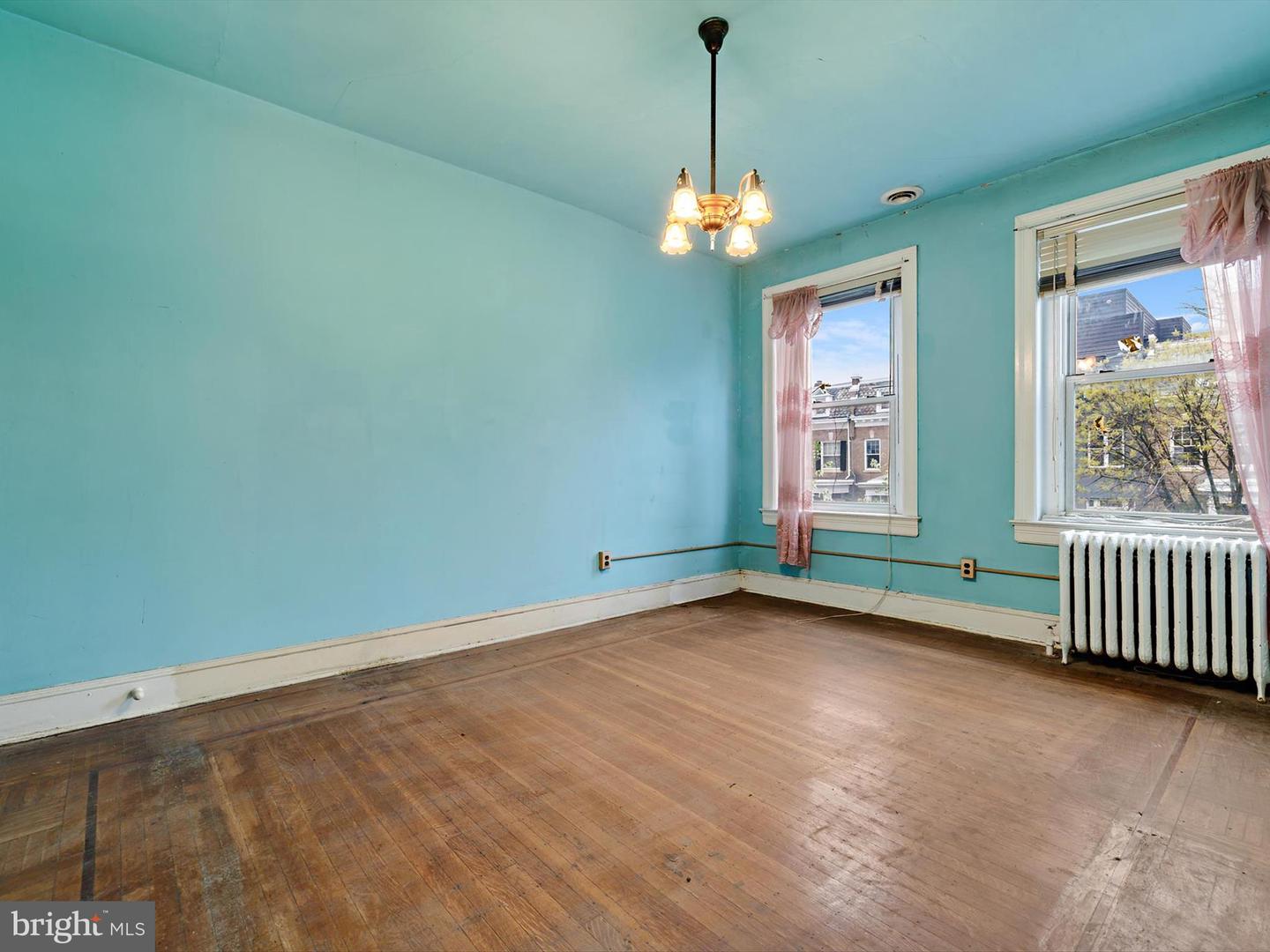1474 HARVARD ST NW, WASHINGTON, District Of Columbia 20009, 4 Bedrooms Bedrooms, ,2 BathroomsBathrooms,Residential,For sale,1474 HARVARD ST NW,DCDC2192764 MLS # DCDC2192764