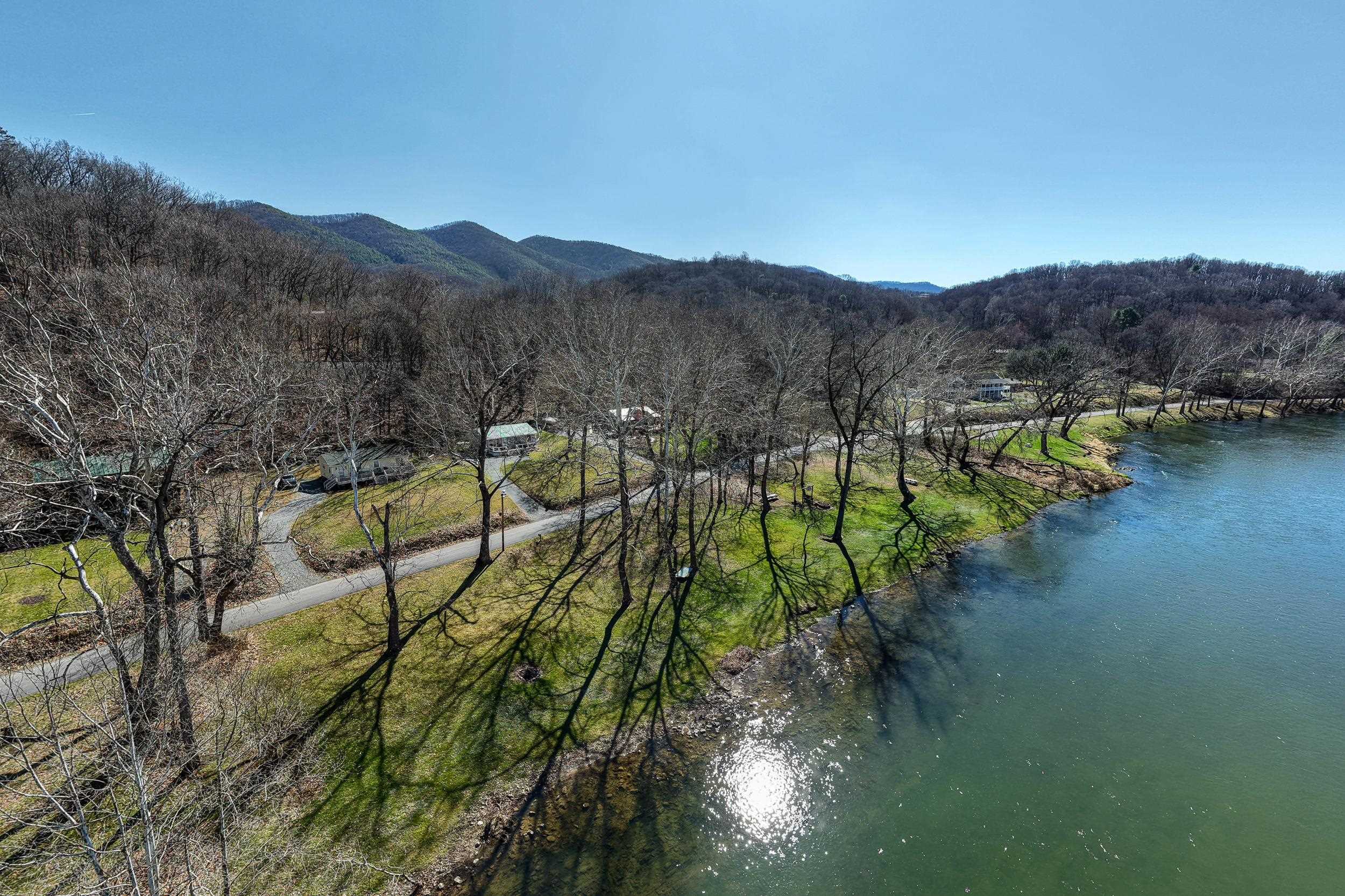 4551 GROVE HILL RIVER RD, SHENANDOAH, Virginia 22849, 3 Bedrooms Bedrooms, ,1 BathroomBathrooms,Residential,4551 GROVE HILL RIVER RD,660852 MLS # 660852