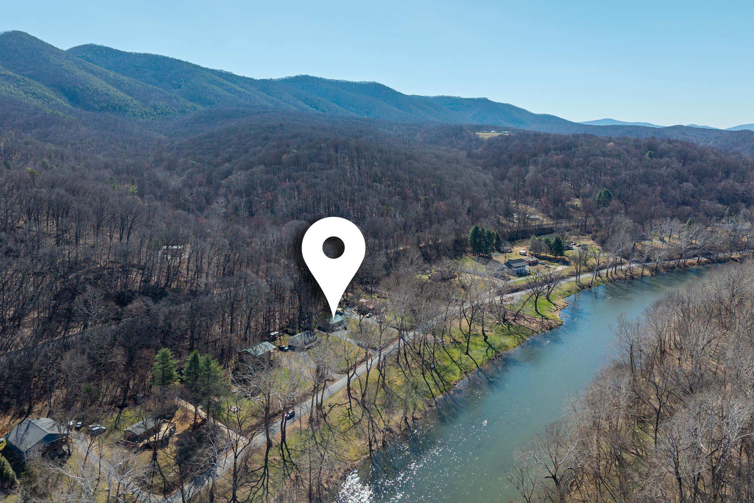 4551 GROVE HILL RIVER RD, SHENANDOAH, Virginia 22849, 3 Bedrooms Bedrooms, ,1 BathroomBathrooms,Residential,4551 GROVE HILL RIVER RD,660852 MLS # 660852