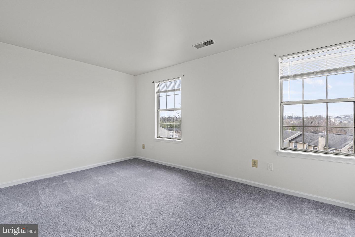 1963 WINSLOW CT, WOODBRIDGE, Virginia 22191, 3 Bedrooms Bedrooms, ,3 BathroomsBathrooms,Residential,For sale,1963 WINSLOW CT,VAPW2091204 MLS # VAPW2091204