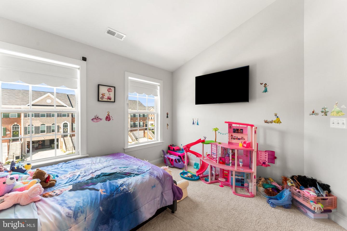 3188 BARBEQUE PL, WOODBRIDGE, Virginia 22193, 4 Bedrooms Bedrooms, ,3 BathroomsBathrooms,Residential,For sale,3188 BARBEQUE PL,VAPW2091984 MLS # VAPW2091984