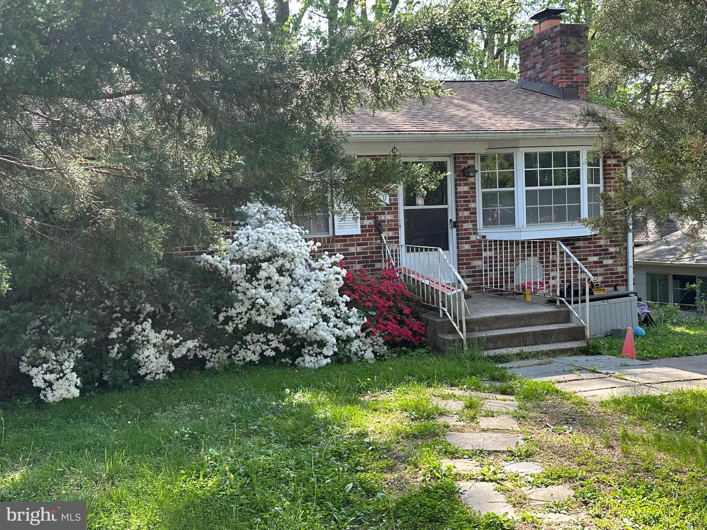 830 N KENSINGTON ST, ARLINGTON, Virginia 22205, 3 Bedrooms Bedrooms, ,2 BathroomsBathrooms,Residential,For sale,830 N KENSINGTON ST,VAAR2056850 MLS # VAAR2056850