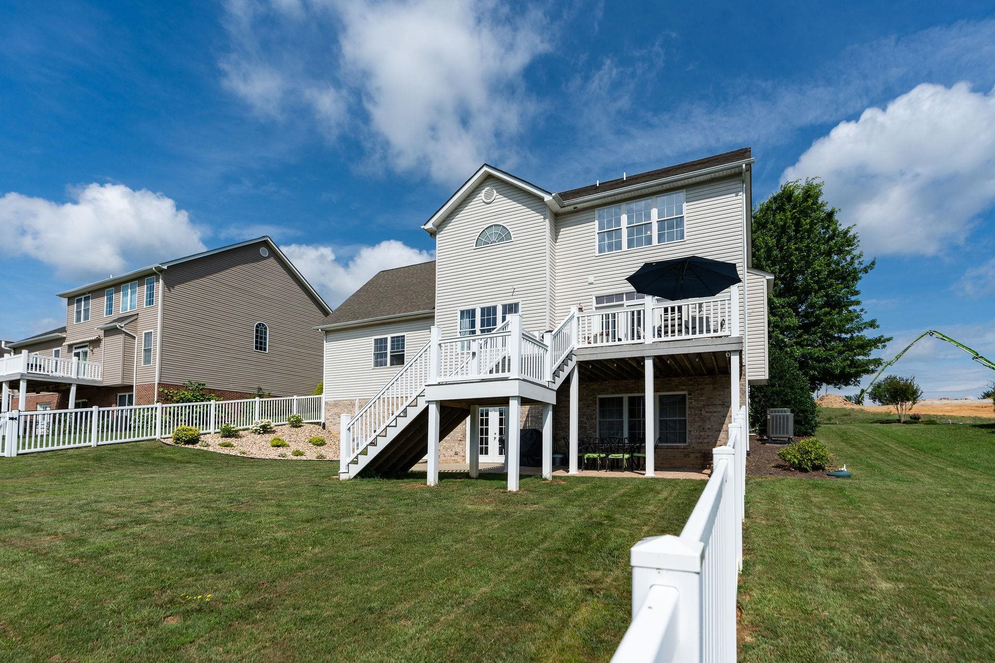 292 HEATHER LN, STAUNTON, Virginia 24401, 4 Bedrooms Bedrooms, ,3 BathroomsBathrooms,Residential,292 HEATHER LN,666415 MLS # 666415