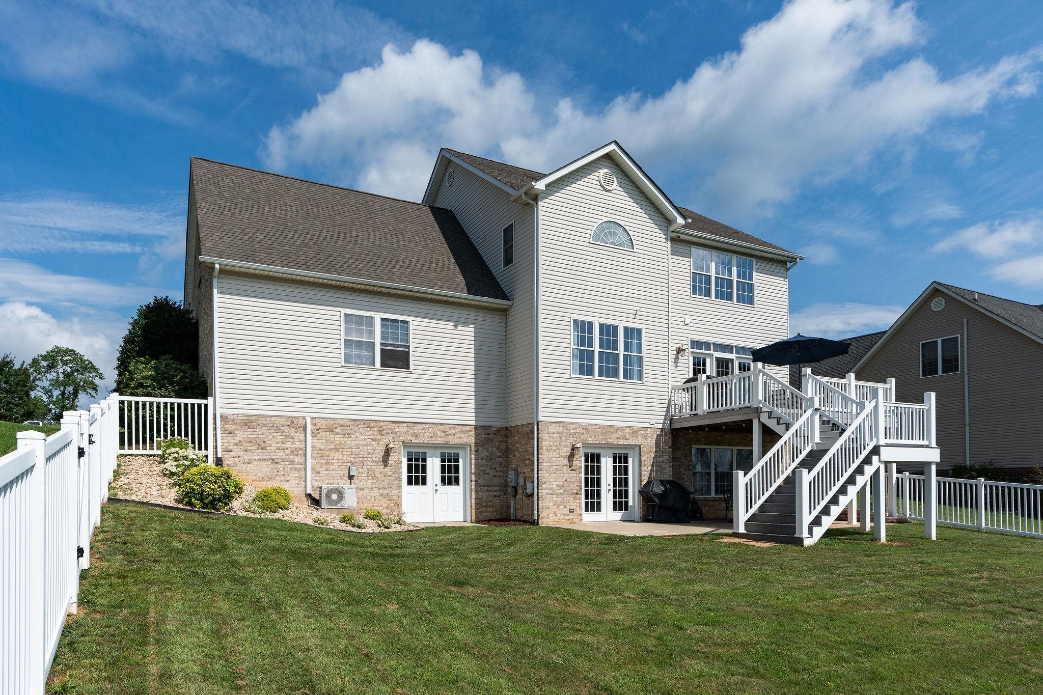 292 HEATHER LN, STAUNTON, Virginia 24401, 4 Bedrooms Bedrooms, ,3 BathroomsBathrooms,Residential,292 HEATHER LN,666415 MLS # 666415