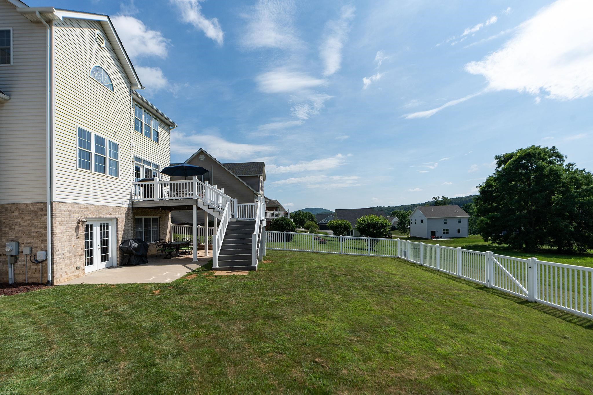 292 HEATHER LN, STAUNTON, Virginia 24401, 4 Bedrooms Bedrooms, ,3 BathroomsBathrooms,Residential,292 HEATHER LN,666415 MLS # 666415