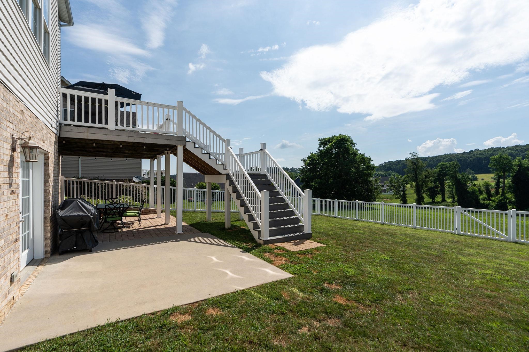 292 HEATHER LN, STAUNTON, Virginia 24401, 4 Bedrooms Bedrooms, ,3 BathroomsBathrooms,Residential,292 HEATHER LN,666415 MLS # 666415