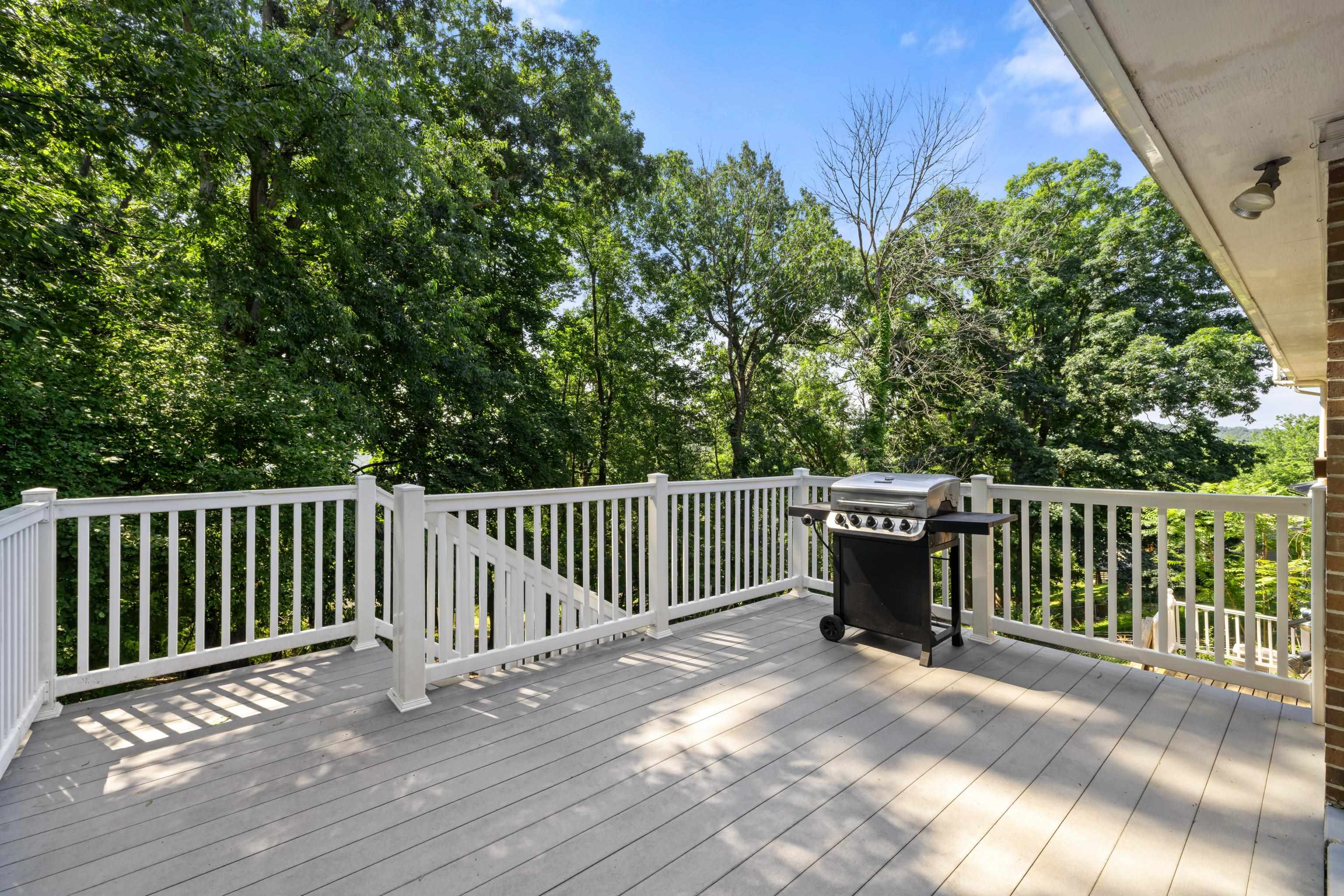 578 HILLTOP DR, STAUNTON, Virginia 24401, 3 Bedrooms Bedrooms, ,1 BathroomBathrooms,Residential,578 HILLTOP DR,666417 MLS # 666417