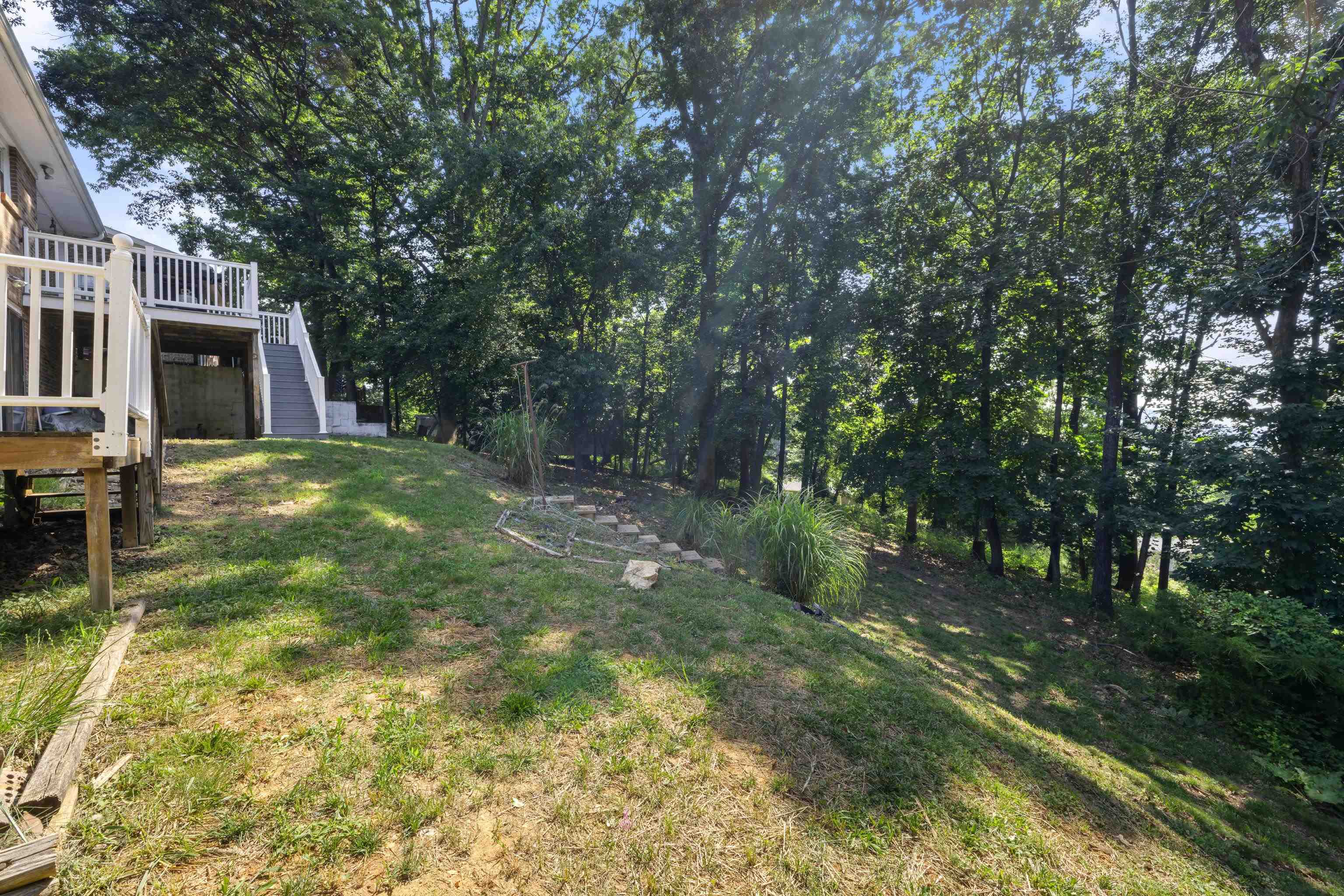 578 HILLTOP DR, STAUNTON, Virginia 24401, 3 Bedrooms Bedrooms, ,1 BathroomBathrooms,Residential,578 HILLTOP DR,666417 MLS # 666417