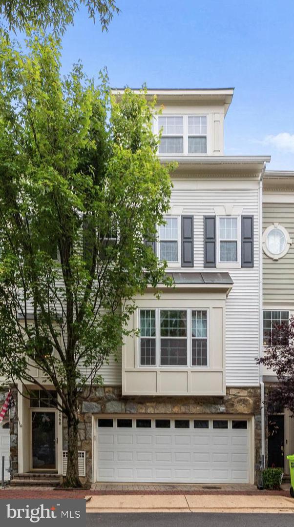 5068 KILBURN ST, ALEXANDRIA, Virginia 22304, 3 Bedrooms Bedrooms, ,2 BathroomsBathrooms,Residential,For sale,5068 KILBURN ST,VAAX2045808 MLS # VAAX2045808