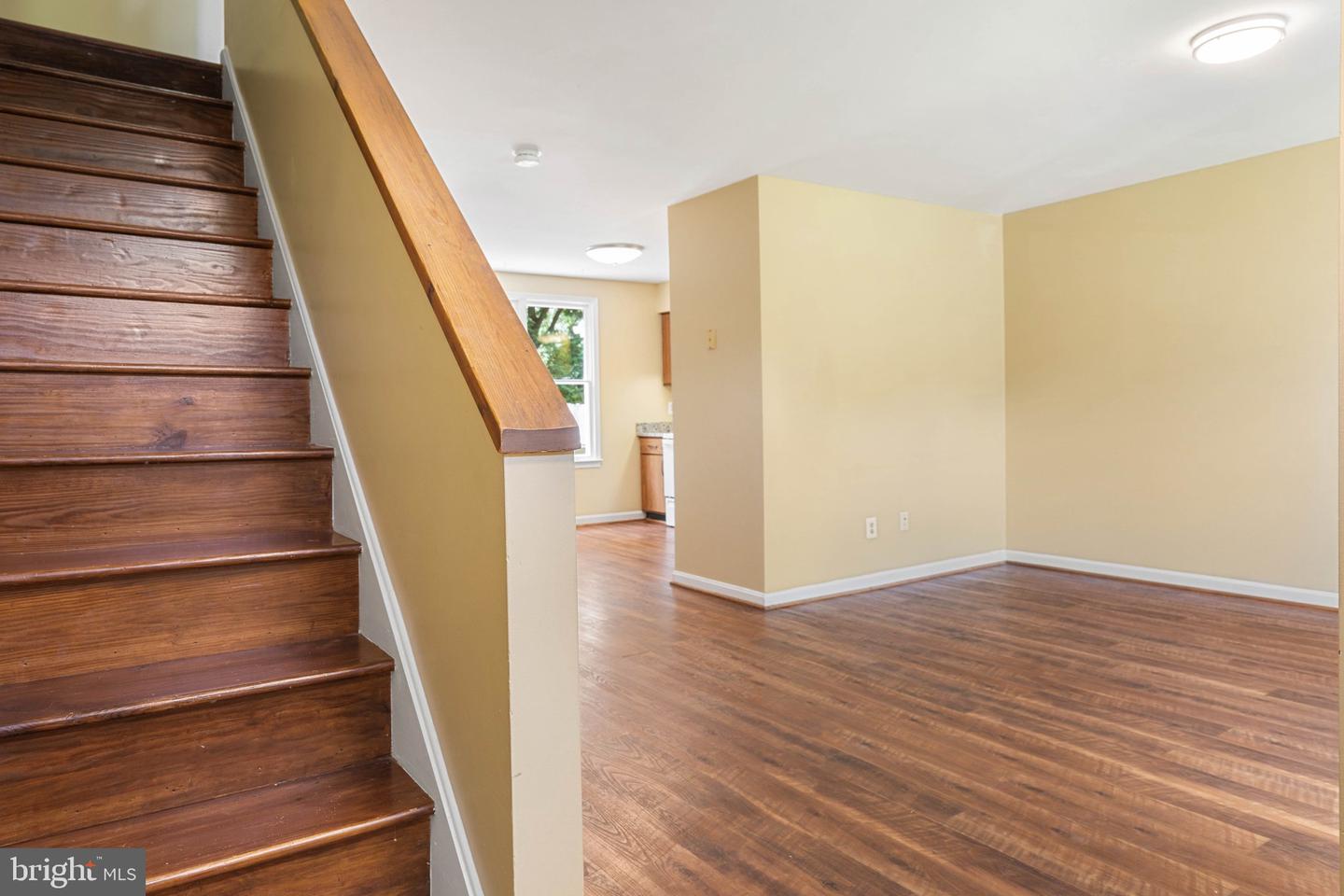 8320 MAUZY SQ, MARSHALL, Virginia 20115, 2 Bedrooms Bedrooms, ,1 BathroomBathrooms,Residential,For sale,8320 MAUZY SQ,VAFQ2016872 MLS # VAFQ2016872