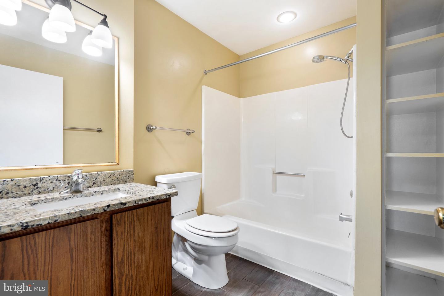 8320 MAUZY SQ, MARSHALL, Virginia 20115, 2 Bedrooms Bedrooms, ,1 BathroomBathrooms,Residential,For sale,8320 MAUZY SQ,VAFQ2016872 MLS # VAFQ2016872