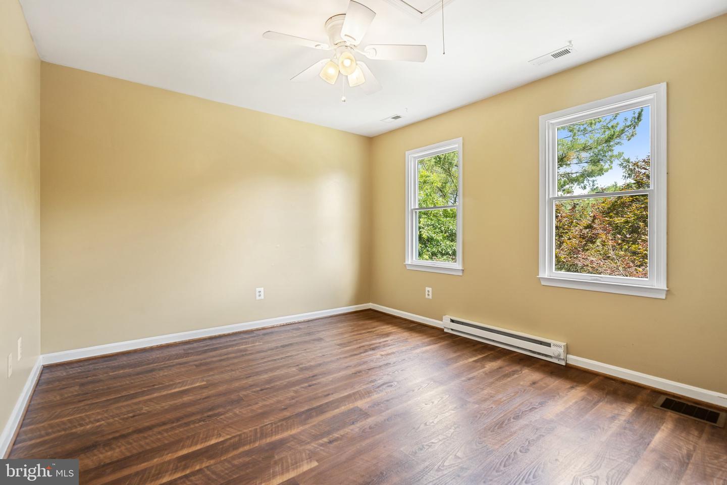 8320 MAUZY SQ, MARSHALL, Virginia 20115, 2 Bedrooms Bedrooms, ,1 BathroomBathrooms,Residential,For sale,8320 MAUZY SQ,VAFQ2016872 MLS # VAFQ2016872