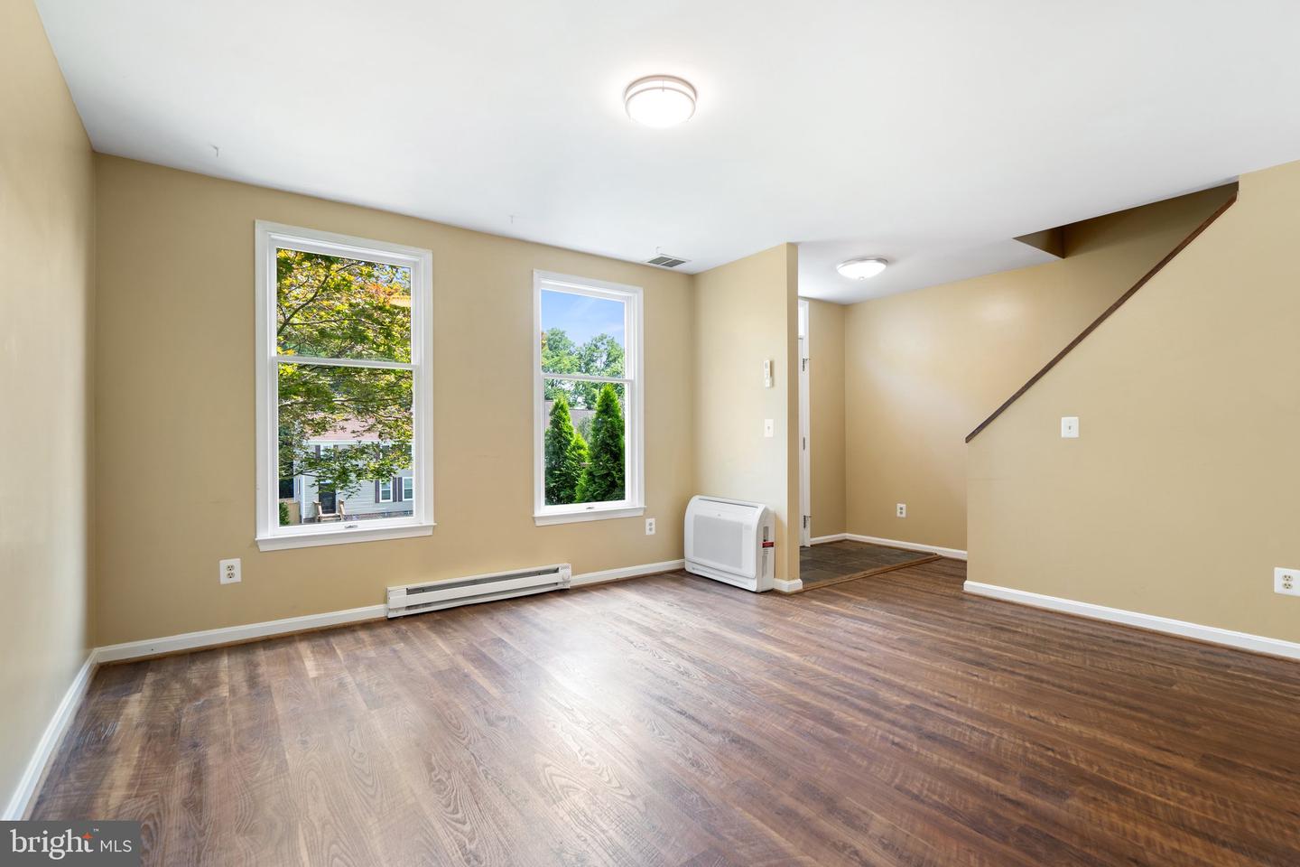 8320 MAUZY SQ, MARSHALL, Virginia 20115, 2 Bedrooms Bedrooms, ,1 BathroomBathrooms,Residential,For sale,8320 MAUZY SQ,VAFQ2016872 MLS # VAFQ2016872