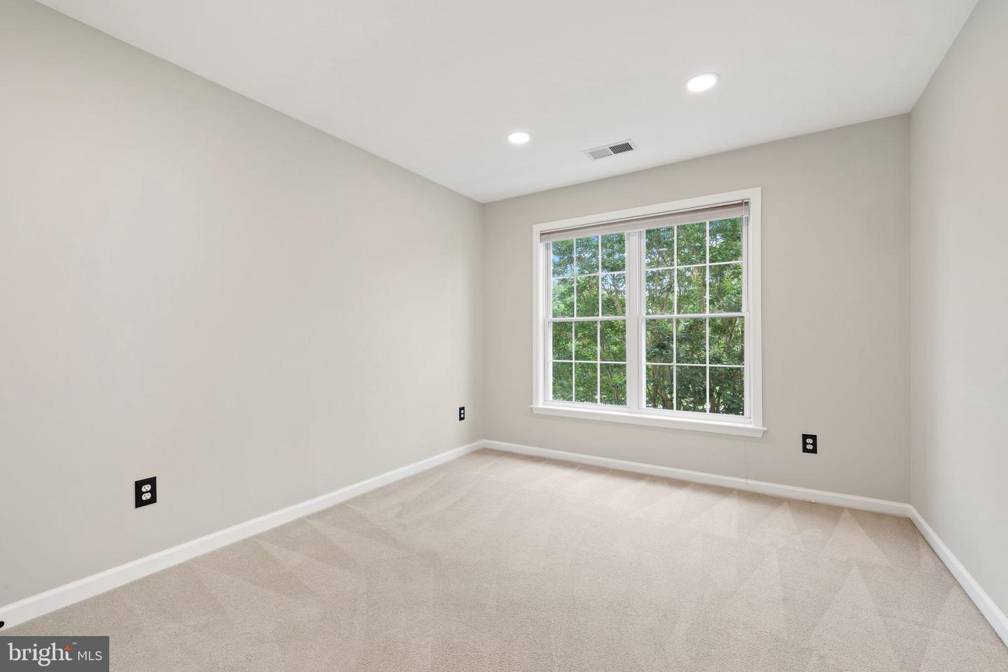 15600 PICKETTS STORE PL, HAYMARKET, Virginia 20169, 4 Bedrooms Bedrooms, ,3 BathroomsBathrooms,Residential,For sale,15600 PICKETTS STORE PL,VAPW2096040 MLS # VAPW2096040