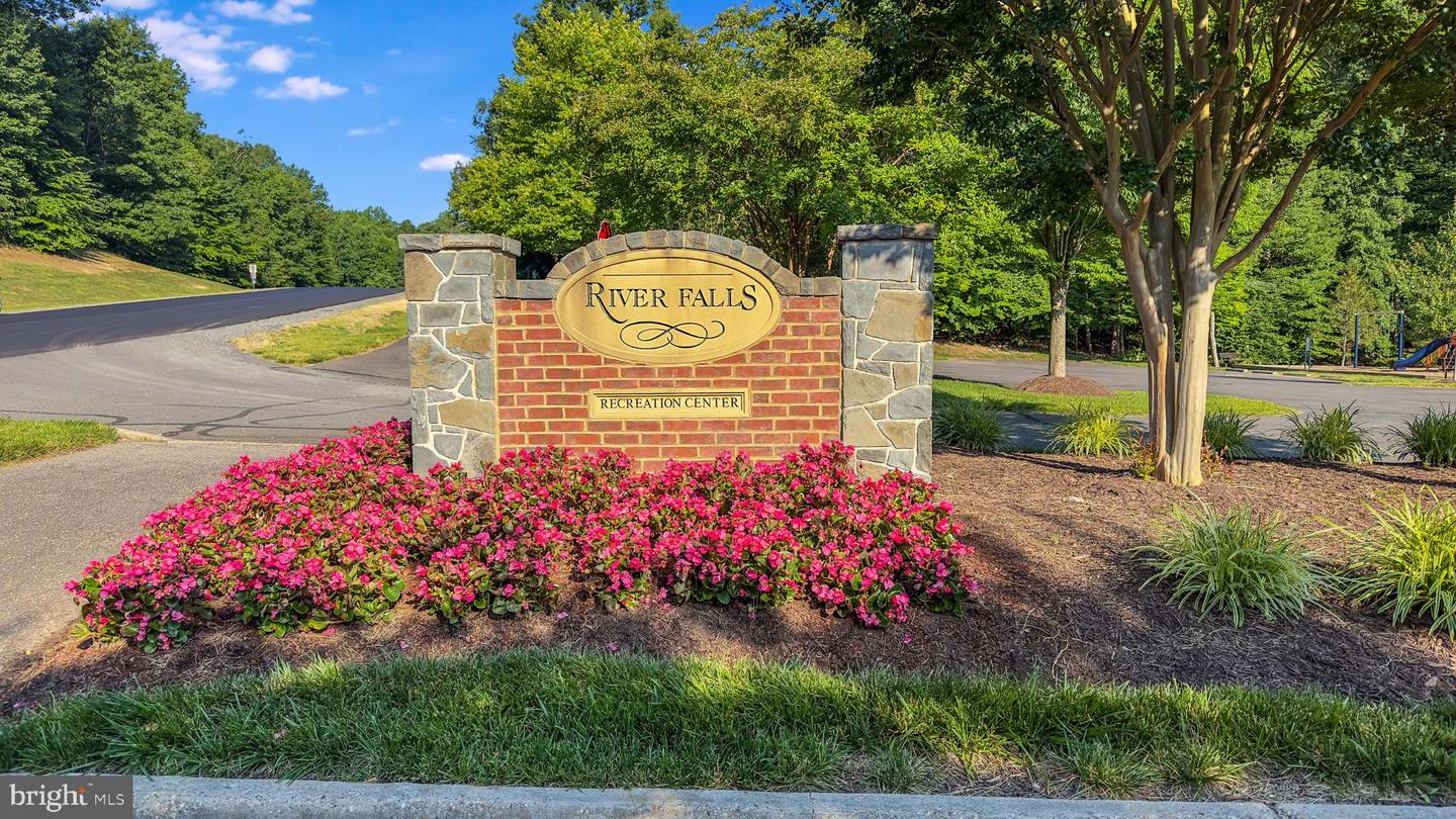 4788 CHARTER CT, WOODBRIDGE, Virginia 22192, 4 Bedrooms Bedrooms, ,3 BathroomsBathrooms,Residential,For sale,4788 CHARTER CT,VAPW2096140 MLS # VAPW2096140