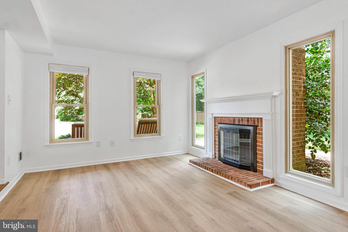 6943 DEER RUN DR, ALEXANDRIA, Virginia 22306, 3 Bedrooms Bedrooms, ,2 BathroomsBathrooms,Residential,For sale,6943 DEER RUN DR,VAFX2246562 MLS # VAFX2246562