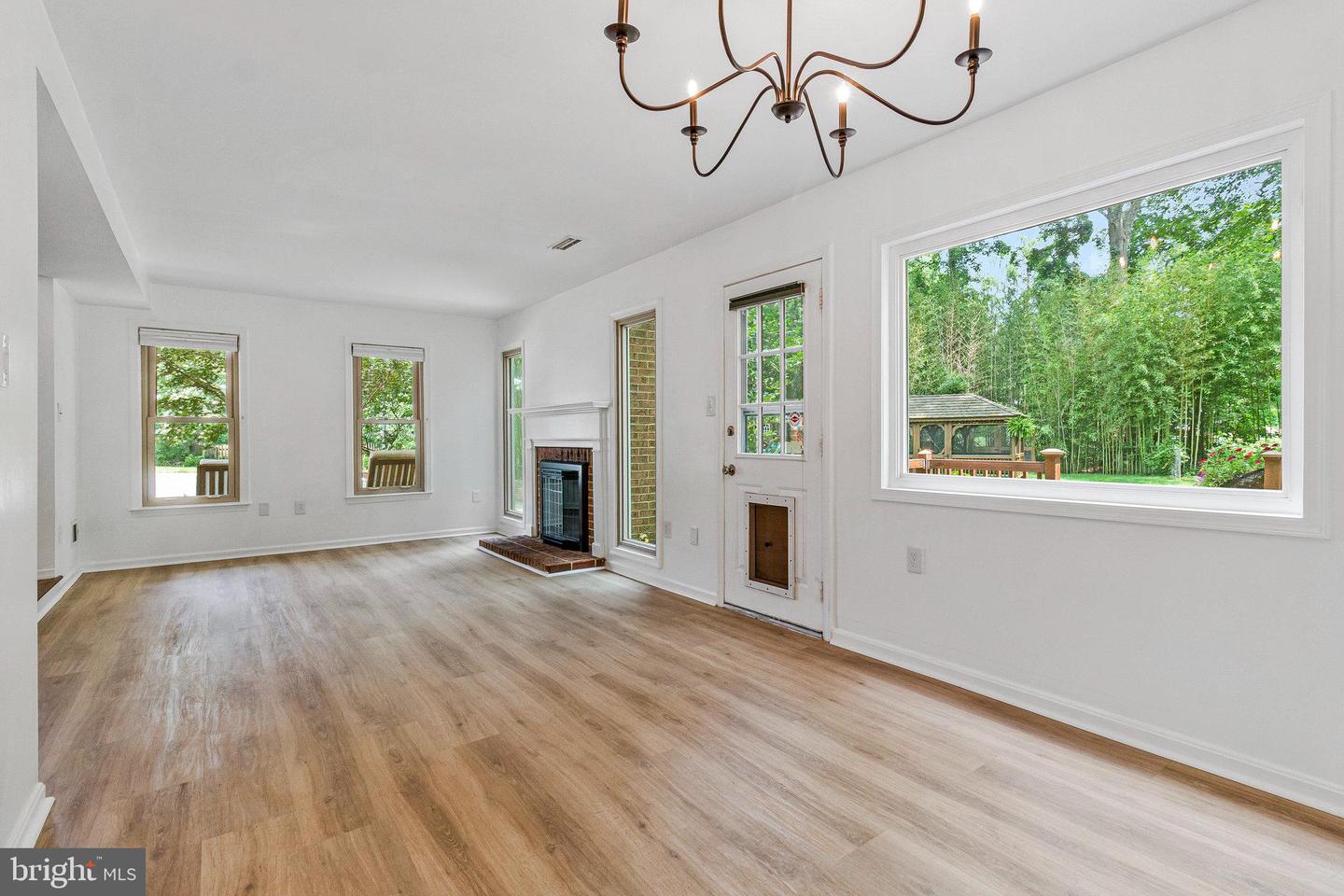 6943 DEER RUN DR, ALEXANDRIA, Virginia 22306, 3 Bedrooms Bedrooms, ,2 BathroomsBathrooms,Residential,For sale,6943 DEER RUN DR,VAFX2246562 MLS # VAFX2246562