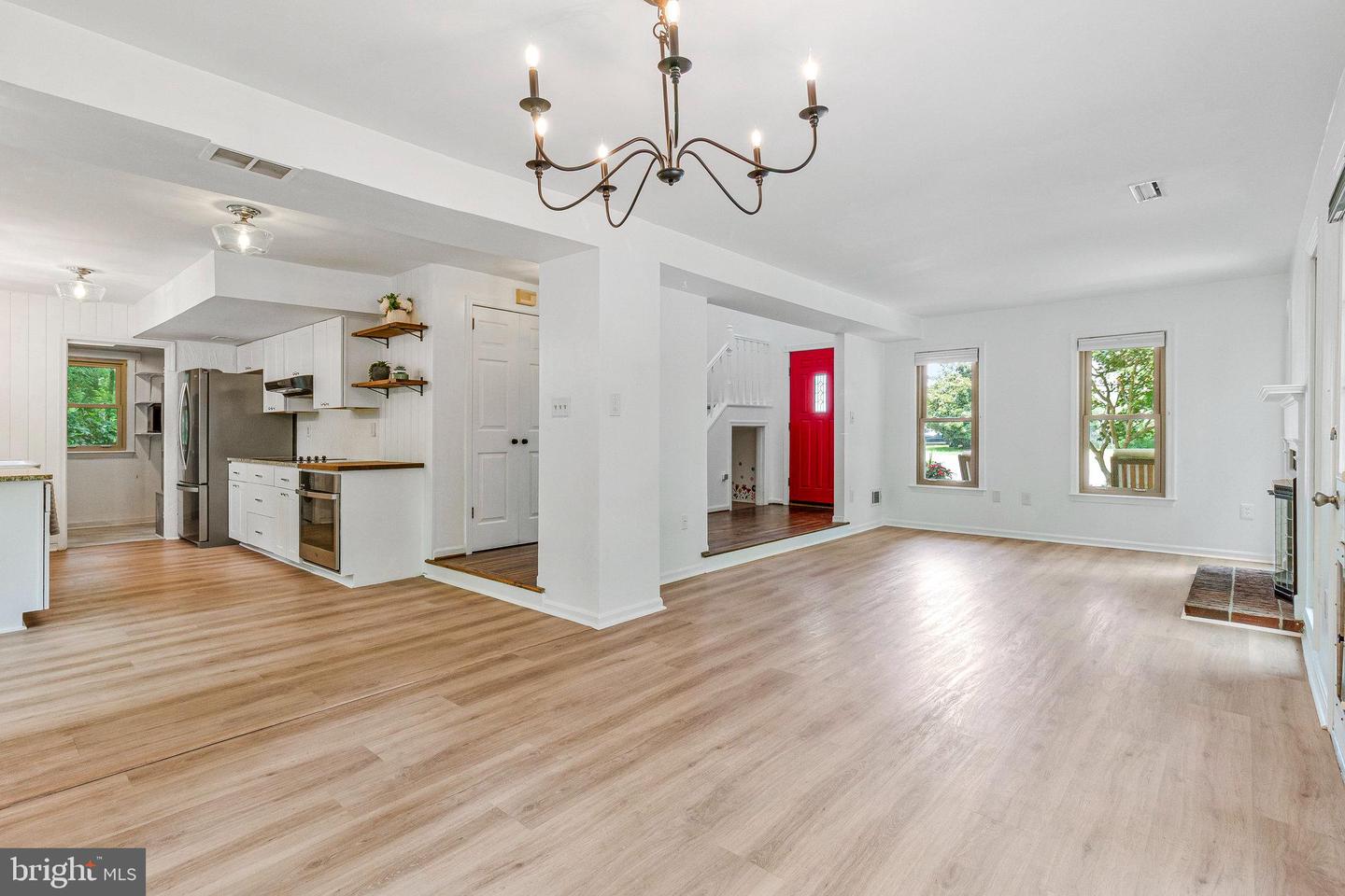 6943 DEER RUN DR, ALEXANDRIA, Virginia 22306, 3 Bedrooms Bedrooms, ,2 BathroomsBathrooms,Residential,For sale,6943 DEER RUN DR,VAFX2246562 MLS # VAFX2246562
