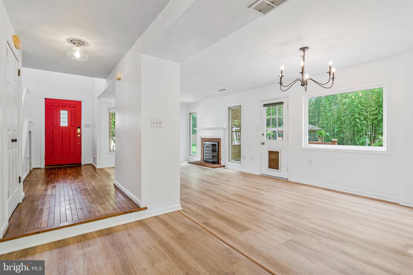 6943 DEER RUN DR, ALEXANDRIA, Virginia 22306, 3 Bedrooms Bedrooms, ,2 BathroomsBathrooms,Residential,For sale,6943 DEER RUN DR,VAFX2246562 MLS # VAFX2246562