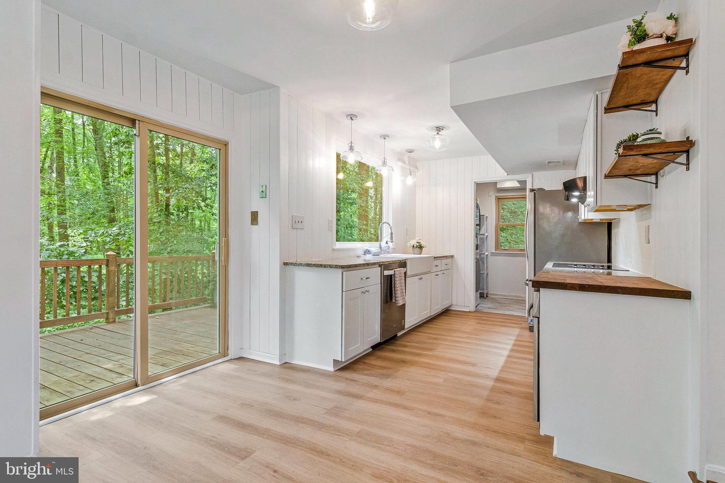 6943 DEER RUN DR, ALEXANDRIA, Virginia 22306, 3 Bedrooms Bedrooms, ,2 BathroomsBathrooms,Residential,For sale,6943 DEER RUN DR,VAFX2246562 MLS # VAFX2246562