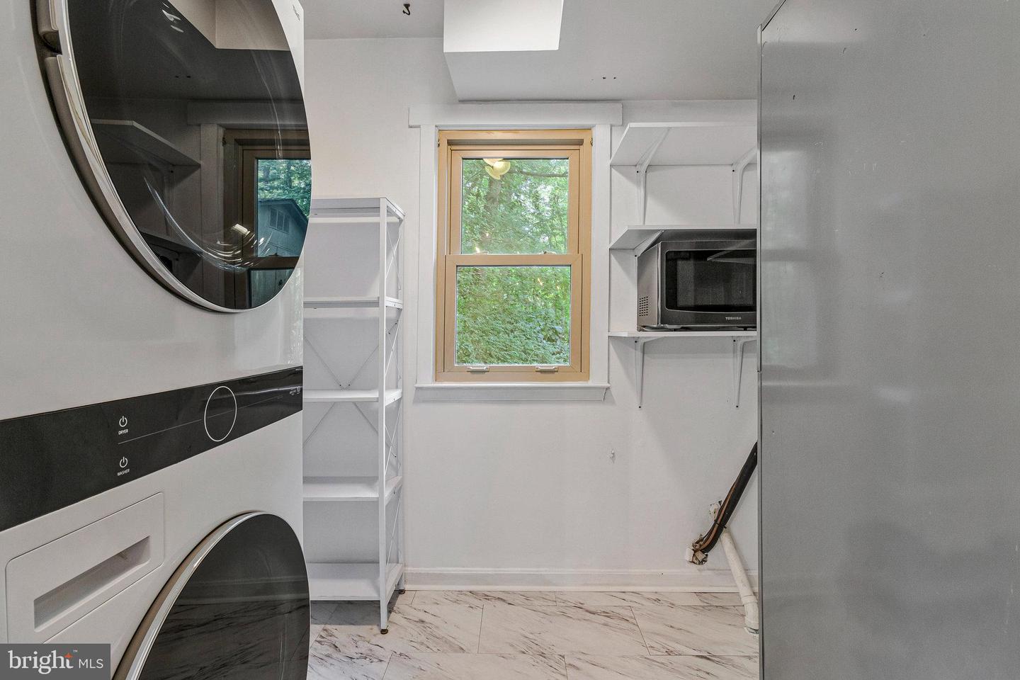 6943 DEER RUN DR, ALEXANDRIA, Virginia 22306, 3 Bedrooms Bedrooms, ,2 BathroomsBathrooms,Residential,For sale,6943 DEER RUN DR,VAFX2246562 MLS # VAFX2246562