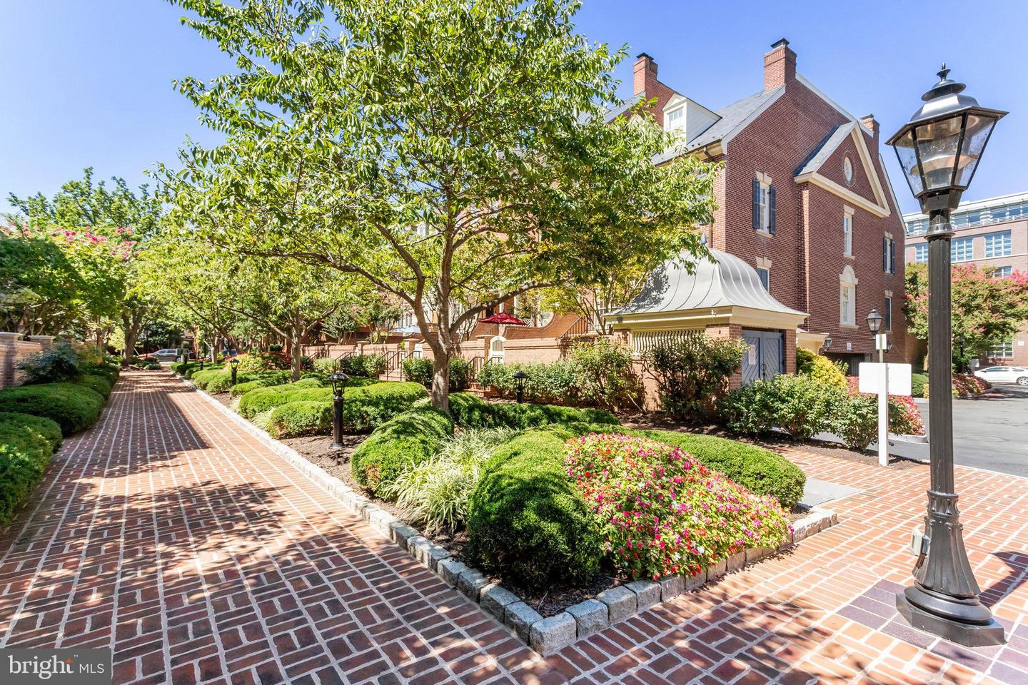 6943 DEER RUN DR, ALEXANDRIA, Virginia 22306, 3 Bedrooms Bedrooms, ,2 BathroomsBathrooms,Residential,For sale,6943 DEER RUN DR,VAFX2246562 MLS # VAFX2246562