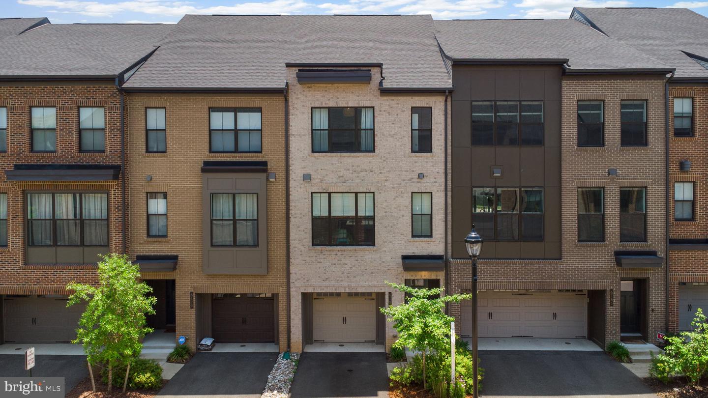 6181 VENETO TER, ALEXANDRIA, Virginia 22312, 3 Bedrooms Bedrooms, ,3 BathroomsBathrooms,Residential,For sale,6181 VENETO TER,VAFX2246648 MLS # VAFX2246648
