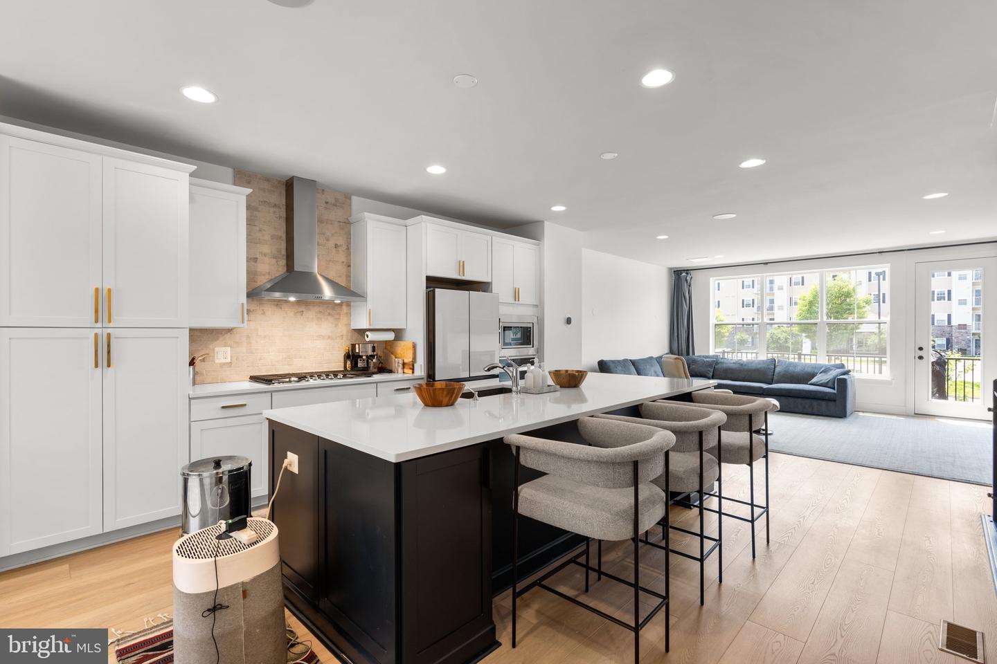 6181 VENETO TER, ALEXANDRIA, Virginia 22312, 3 Bedrooms Bedrooms, ,3 BathroomsBathrooms,Residential,For sale,6181 VENETO TER,VAFX2246648 MLS # VAFX2246648
