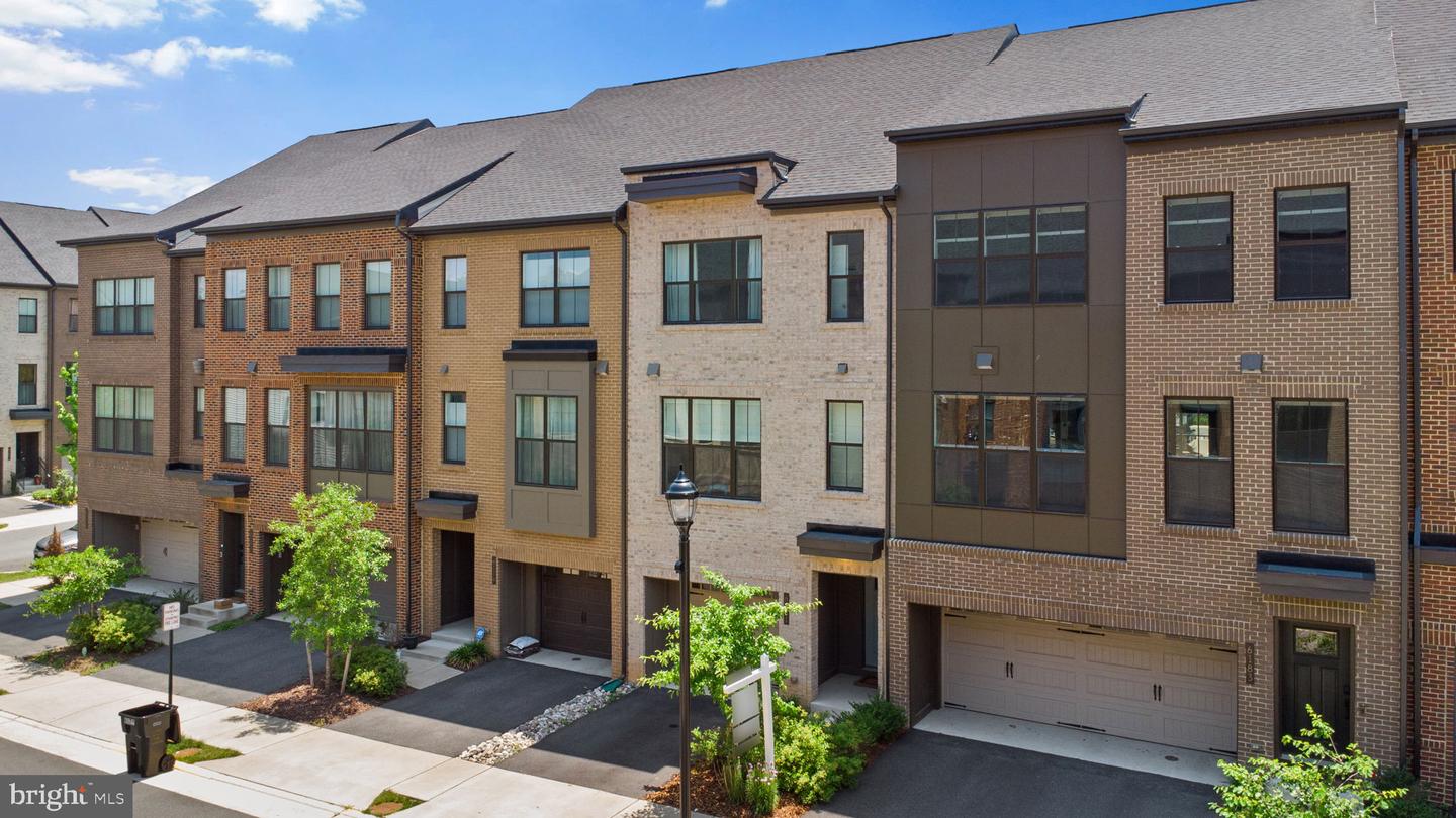 6181 VENETO TER, ALEXANDRIA, Virginia 22312, 3 Bedrooms Bedrooms, ,3 BathroomsBathrooms,Residential,For sale,6181 VENETO TER,VAFX2246648 MLS # VAFX2246648