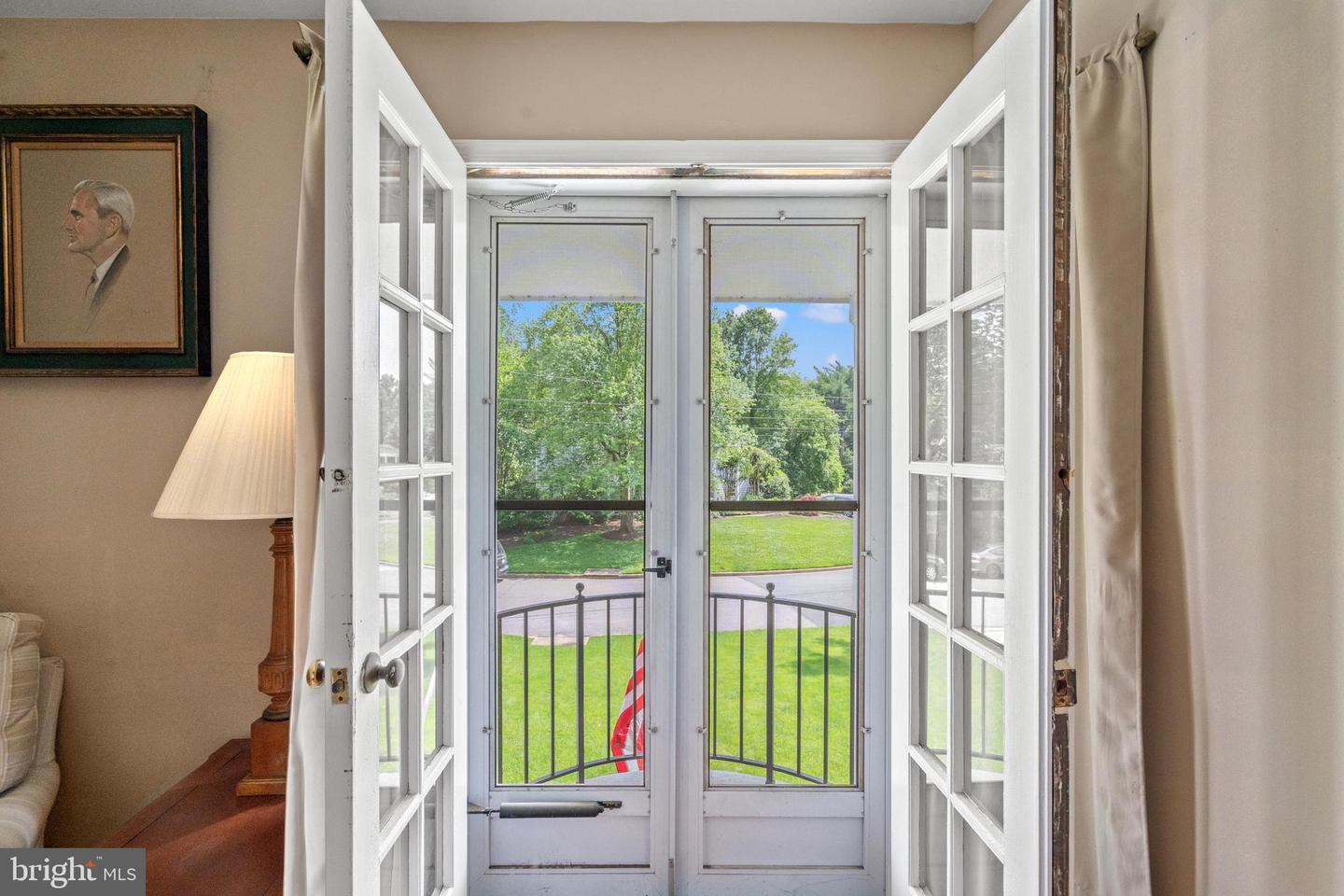 7851 MIDDAY LN, ALEXANDRIA, Virginia 22306, 4 Bedrooms Bedrooms, ,2 BathroomsBathrooms,Residential,For sale,7851 MIDDAY LN,VAFX2246964 MLS # VAFX2246964