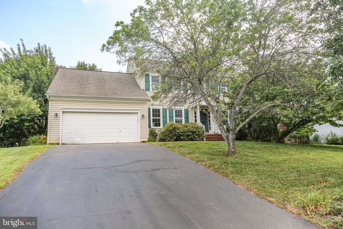 6120 N DANFORD ST, FREDERICKSBURG, Virginia 22407, 4 Bedrooms Bedrooms, ,3 BathroomsBathrooms,Residential,For sale,6120 N DANFORD ST,VASP2033898 MLS # VASP2033898