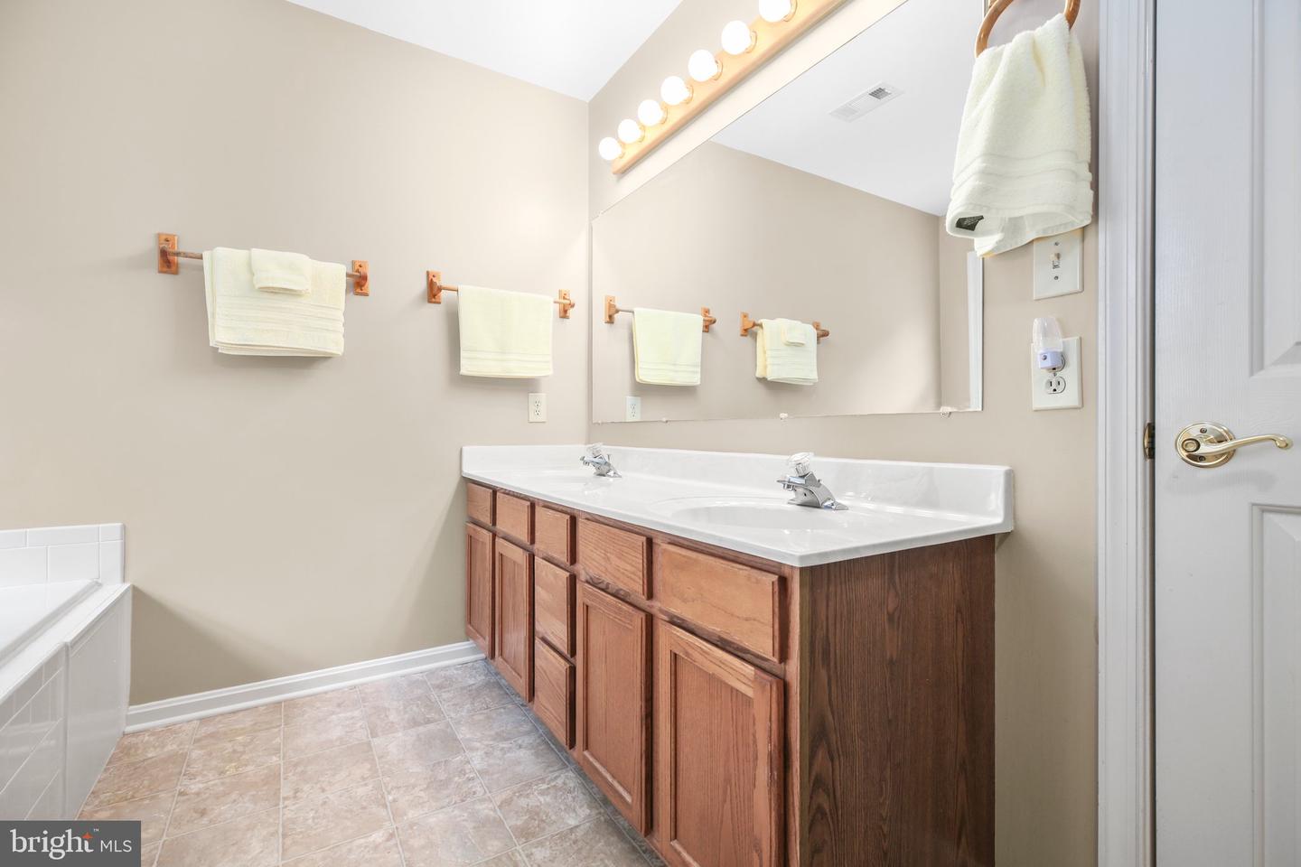 6120 N DANFORD ST, FREDERICKSBURG, Virginia 22407, 4 Bedrooms Bedrooms, ,3 BathroomsBathrooms,Residential,For sale,6120 N DANFORD ST,VASP2033898 MLS # VASP2033898