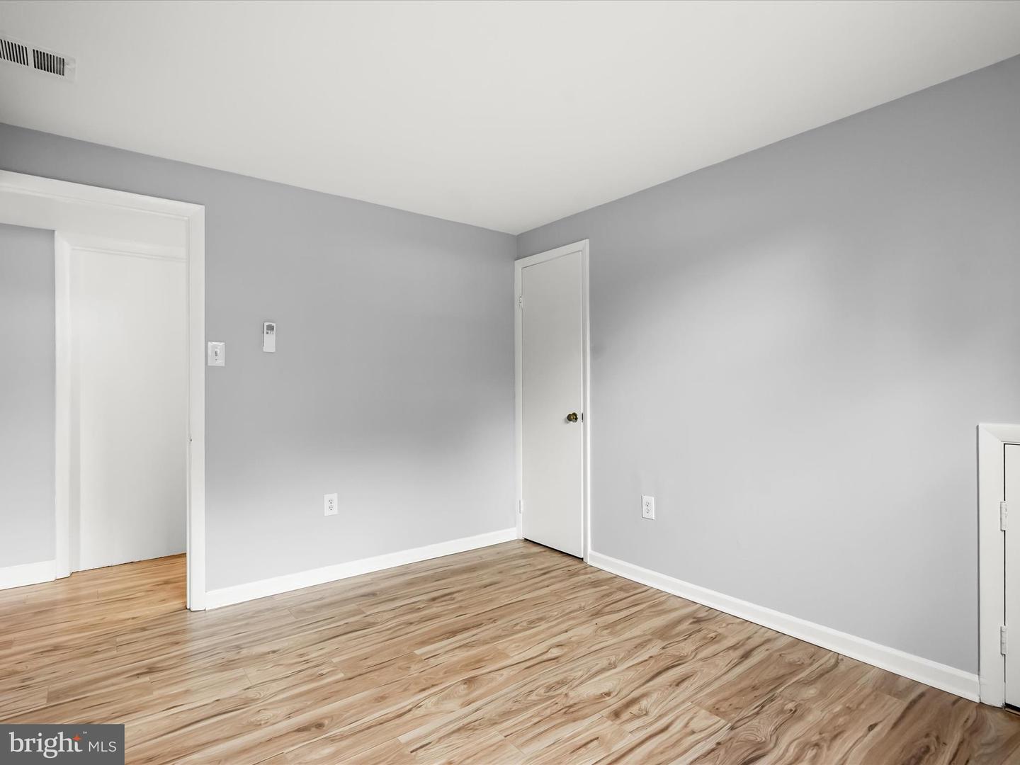 14460 DEL MAR DR, WOODBRIDGE, Virginia 22193, 5 Bedrooms Bedrooms, ,3 BathroomsBathrooms,Residential,For sale,14460 DEL MAR DR,VAPW2096902 MLS # VAPW2096902