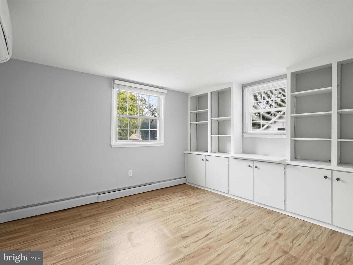 14460 DEL MAR DR, WOODBRIDGE, Virginia 22193, 5 Bedrooms Bedrooms, ,3 BathroomsBathrooms,Residential,For sale,14460 DEL MAR DR,VAPW2096902 MLS # VAPW2096902