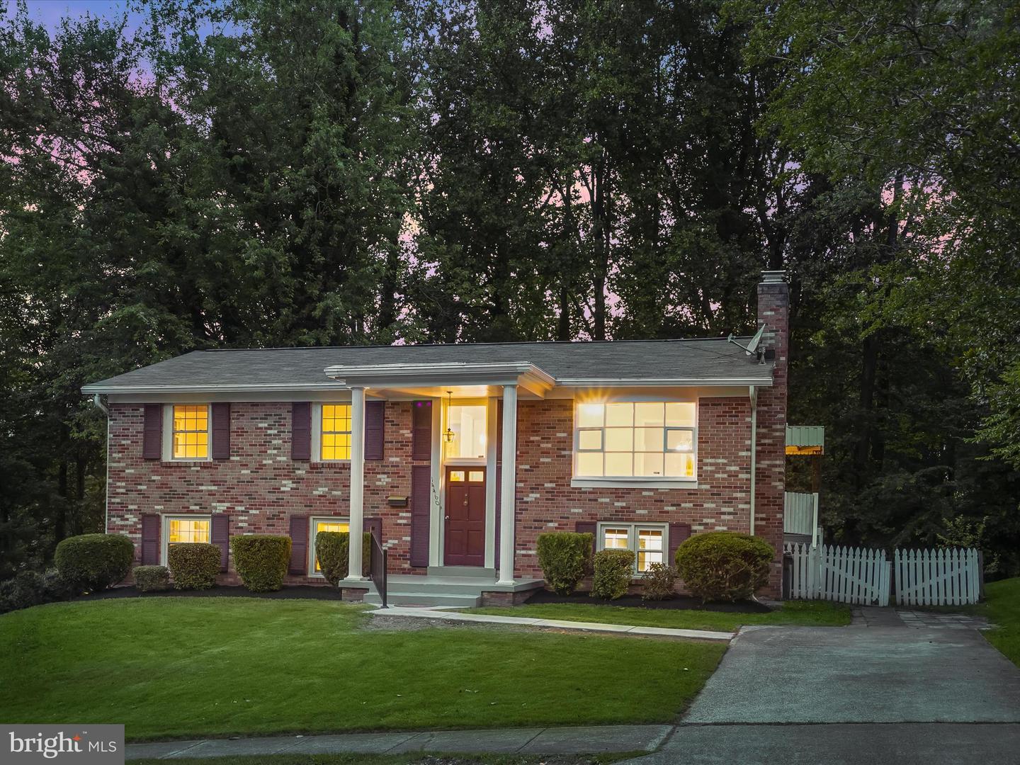 14460 DEL MAR DR, WOODBRIDGE, Virginia 22193, 5 Bedrooms Bedrooms, ,3 BathroomsBathrooms,Residential,For sale,14460 DEL MAR DR,VAPW2096902 MLS # VAPW2096902