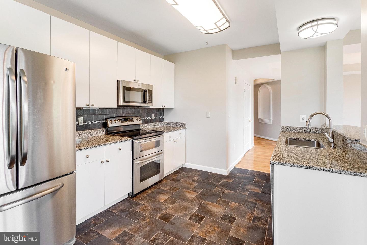 485 HARBOR SIDE ST #414, WOODBRIDGE, Virginia 22191, 2 Bedrooms Bedrooms, ,2 BathroomsBathrooms,Residential,For sale,485 HARBOR SIDE ST #414,VAPW2096958 MLS # VAPW2096958