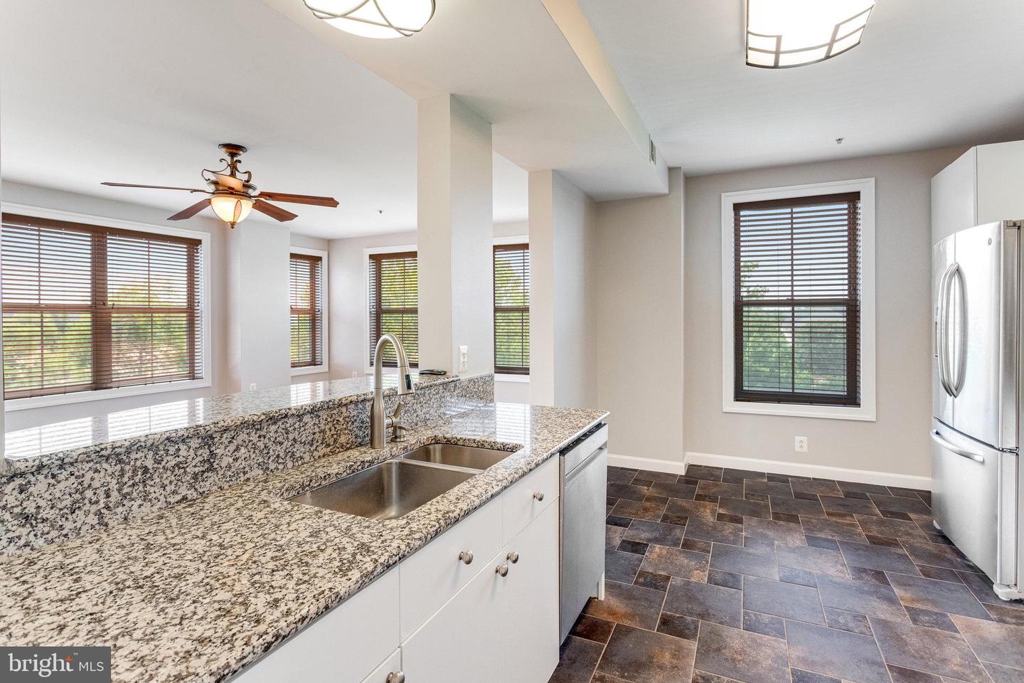485 HARBOR SIDE ST #414, WOODBRIDGE, Virginia 22191, 2 Bedrooms Bedrooms, ,2 BathroomsBathrooms,Residential,For sale,485 HARBOR SIDE ST #414,VAPW2096958 MLS # VAPW2096958