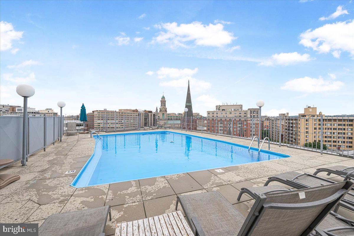 1239 VERMONT AVE NW #902, WASHINGTON, District Of Columbia 20005, 2 Bedrooms Bedrooms, ,2 BathroomsBathrooms,Residential,For sale,1239 VERMONT AVE NW #902,DCDC2205780 MLS # DCDC2205780