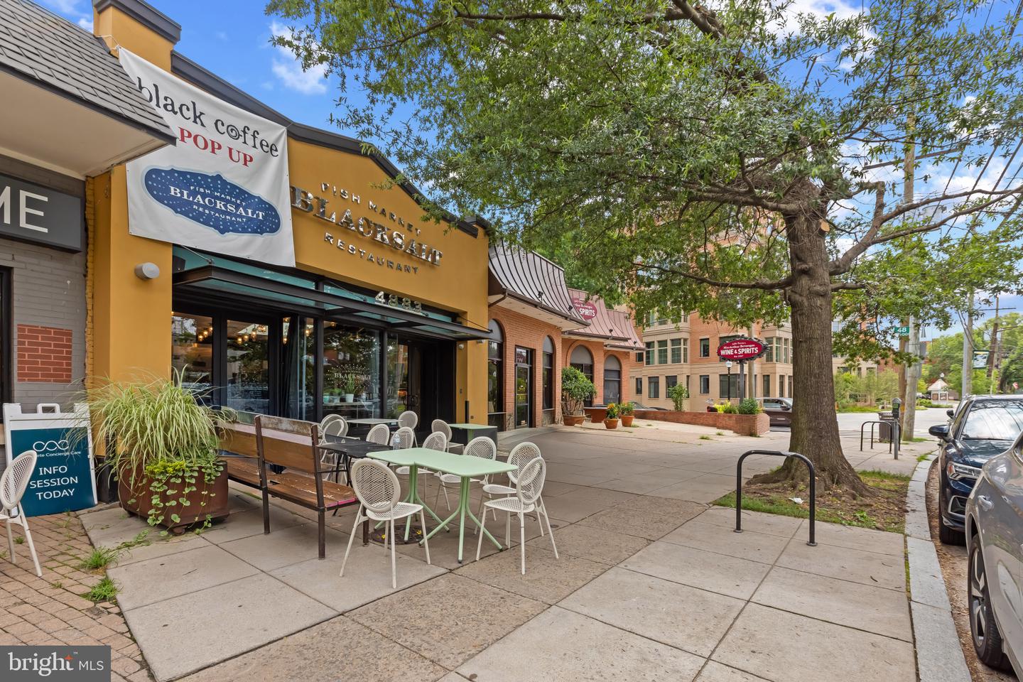 5211 MACARTHUR TER NW, WASHINGTON, District Of Columbia 20016, 4 Bedrooms Bedrooms, ,2 BathroomsBathrooms,Residential,For sale,5211 MACARTHUR TER NW,DCDC2205948 MLS # DCDC2205948